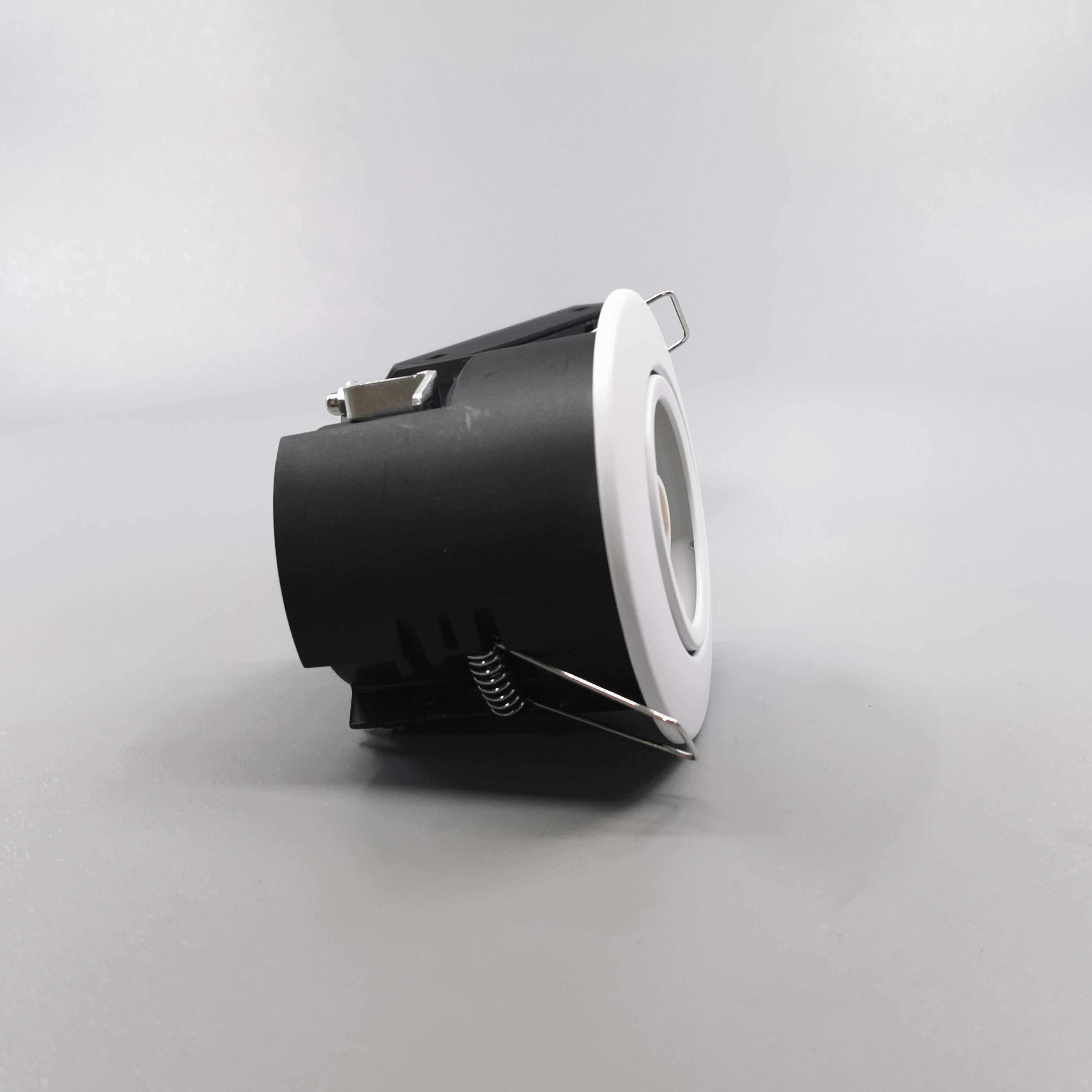 Pro Uni Install m. GU10 fatning - Rund, mat hvid