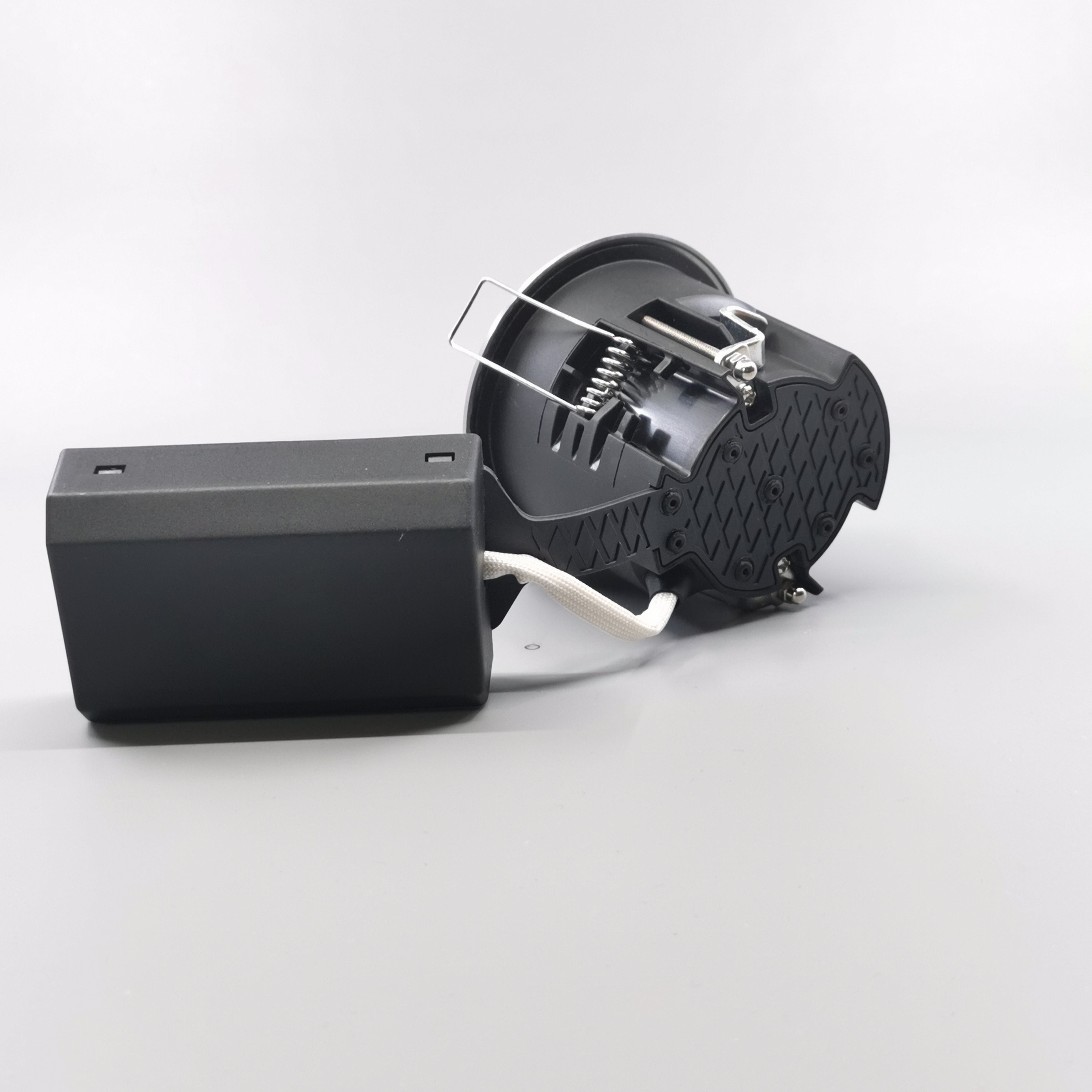 Pro Uni Install m. GU10 fatning - Rund, børstet