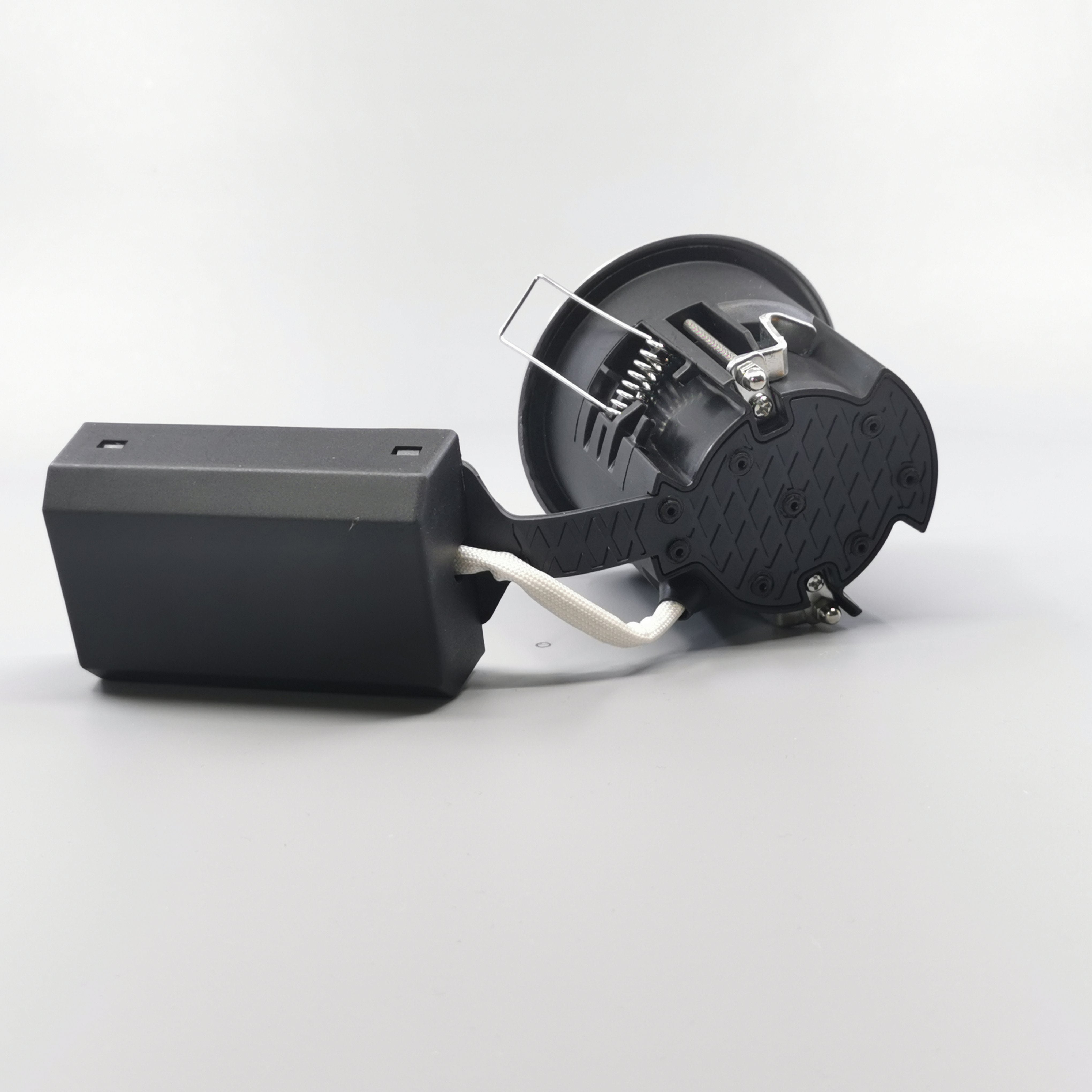 Pro Uni Install m. GU10 fatning - Rund, børstet