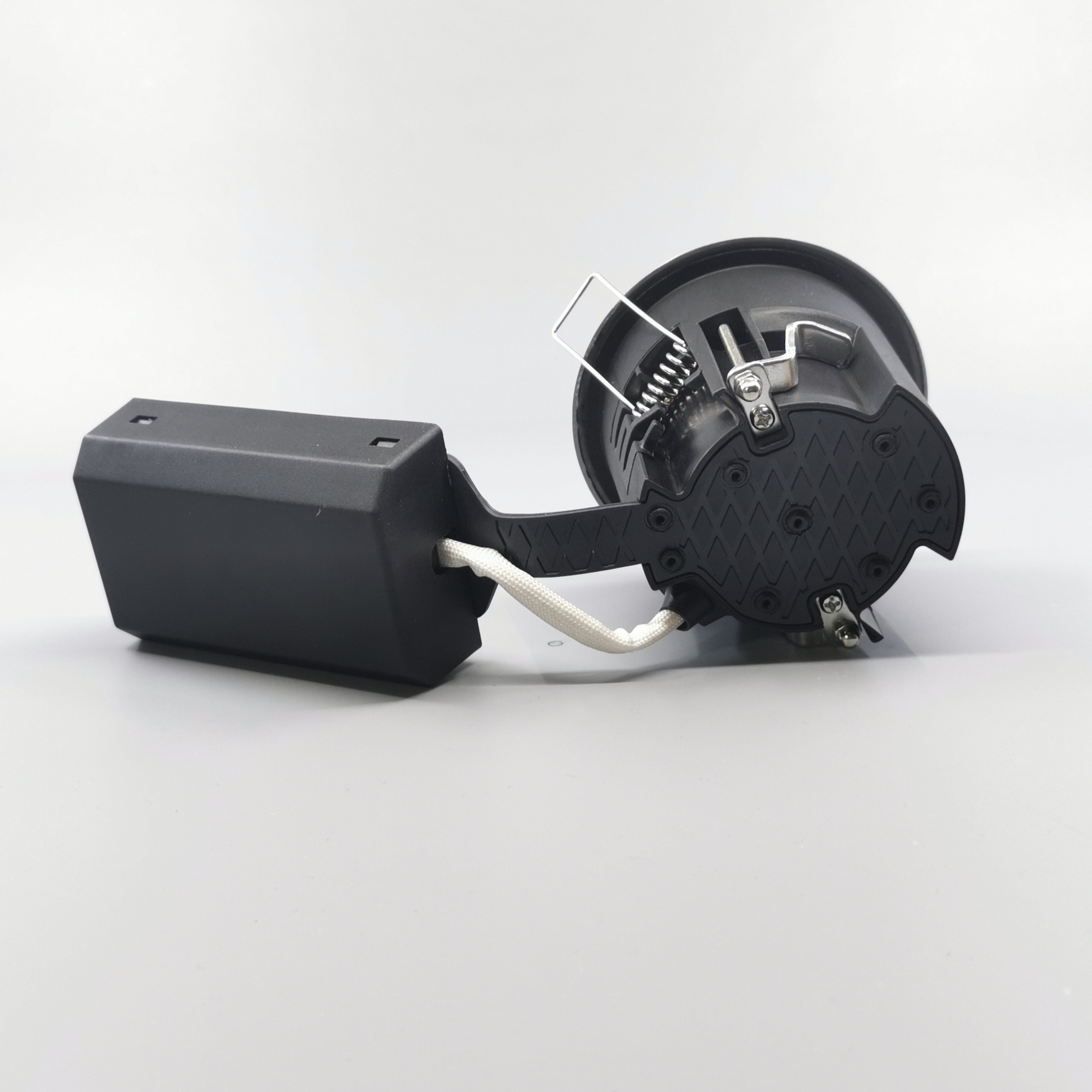 Pro Uni Install m. GU10 fatning - Rund, børstet