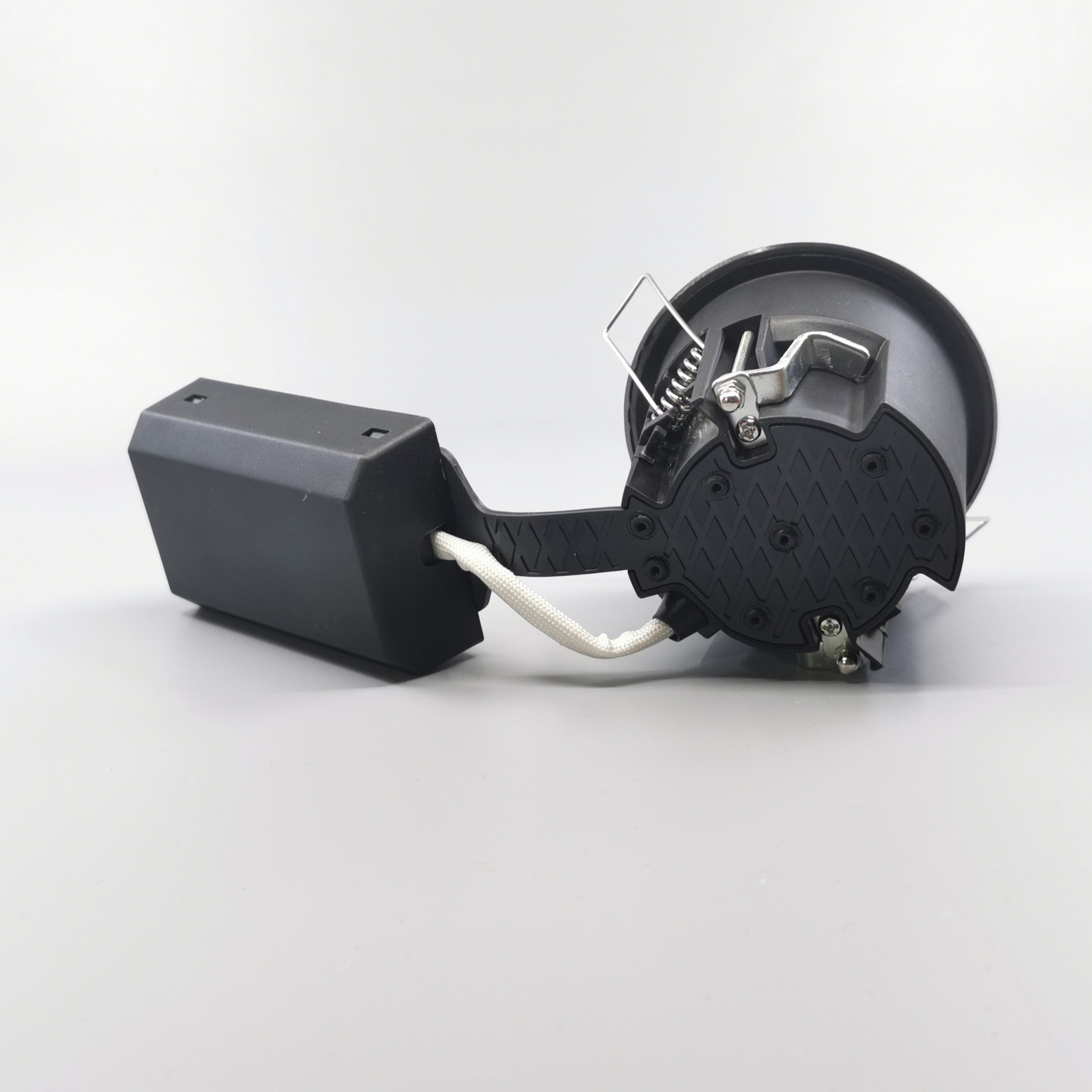 Pro Uni Install m. GU10 fatning - Rund, børstet