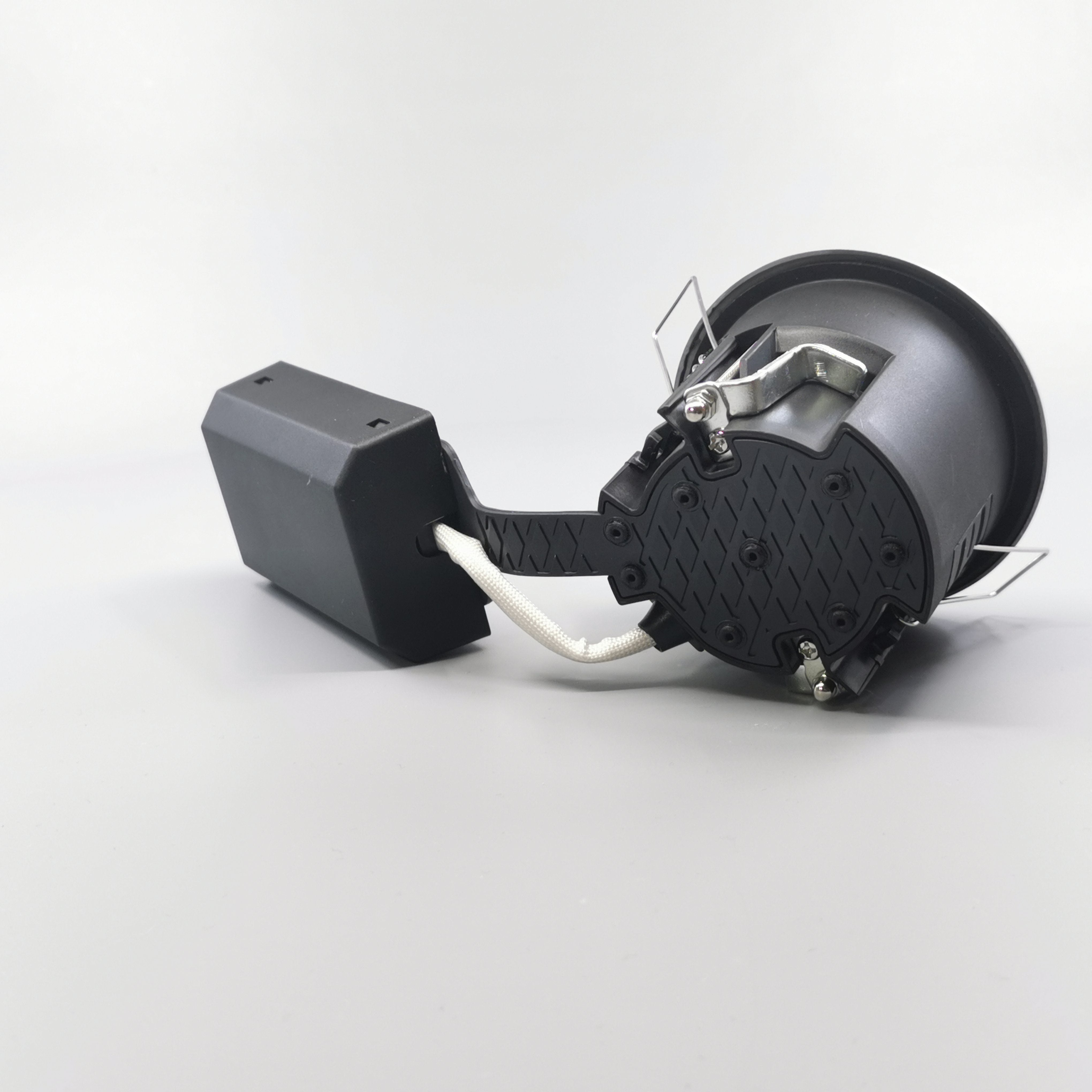 Pro Uni Install m. GU10 fatning - Rund, børstet