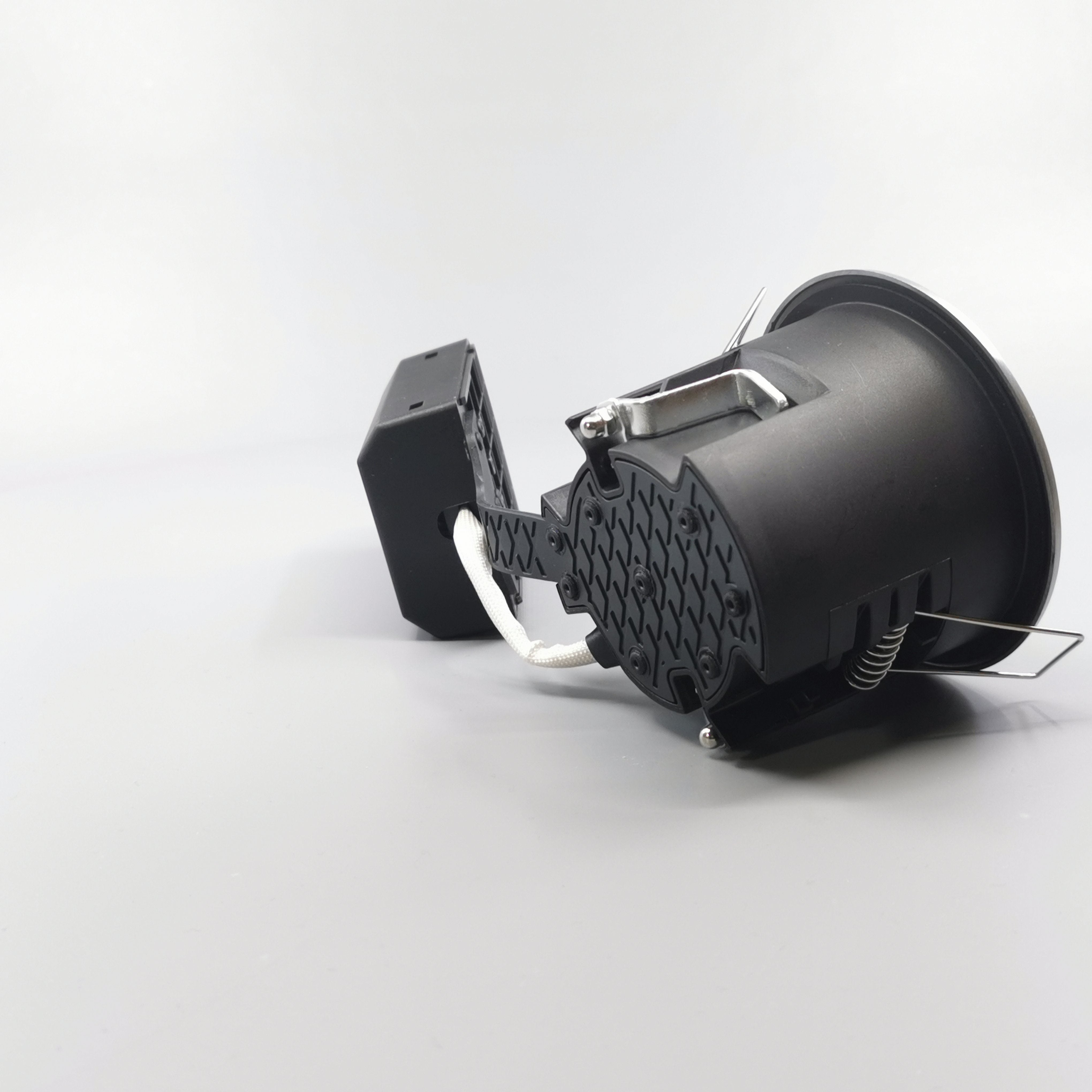 Pro Uni Install m. GU10 fatning - Rund, børstet