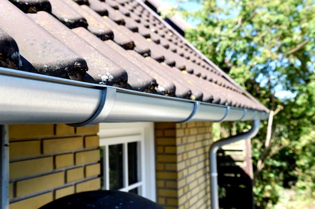 11" x 3000 mm Tagrende Stål Plus Plastmo