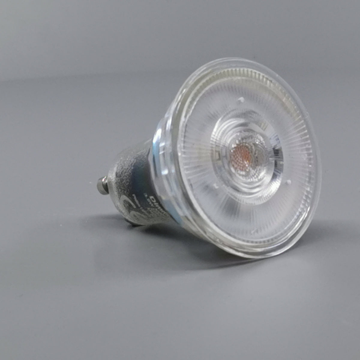 Philips Master 3,9W GU10 3000K dæmpbar 36° (A+) (360° frame 19)