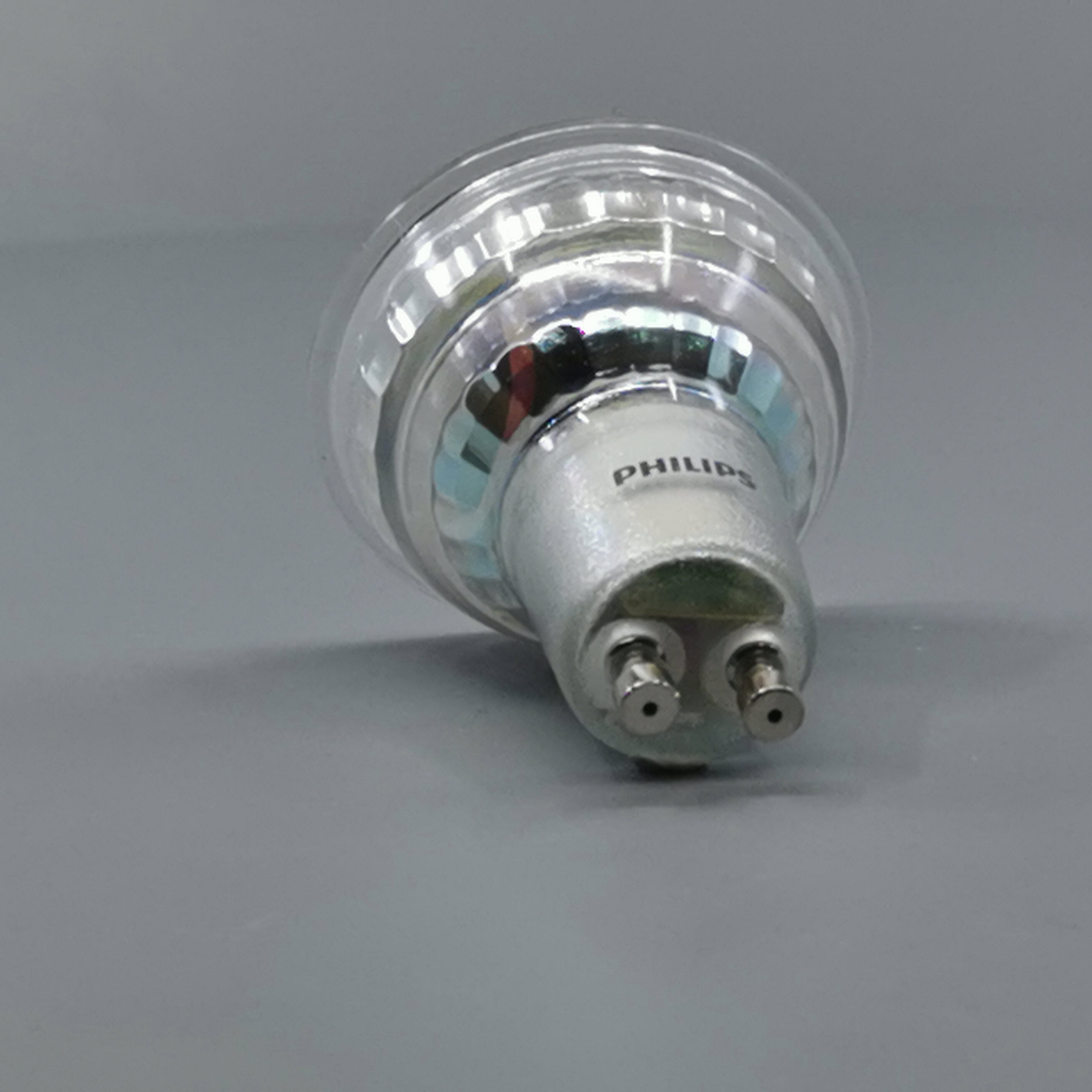 Philips CorePro LED pære 3,5W 2700K 230Lm GU10 36º