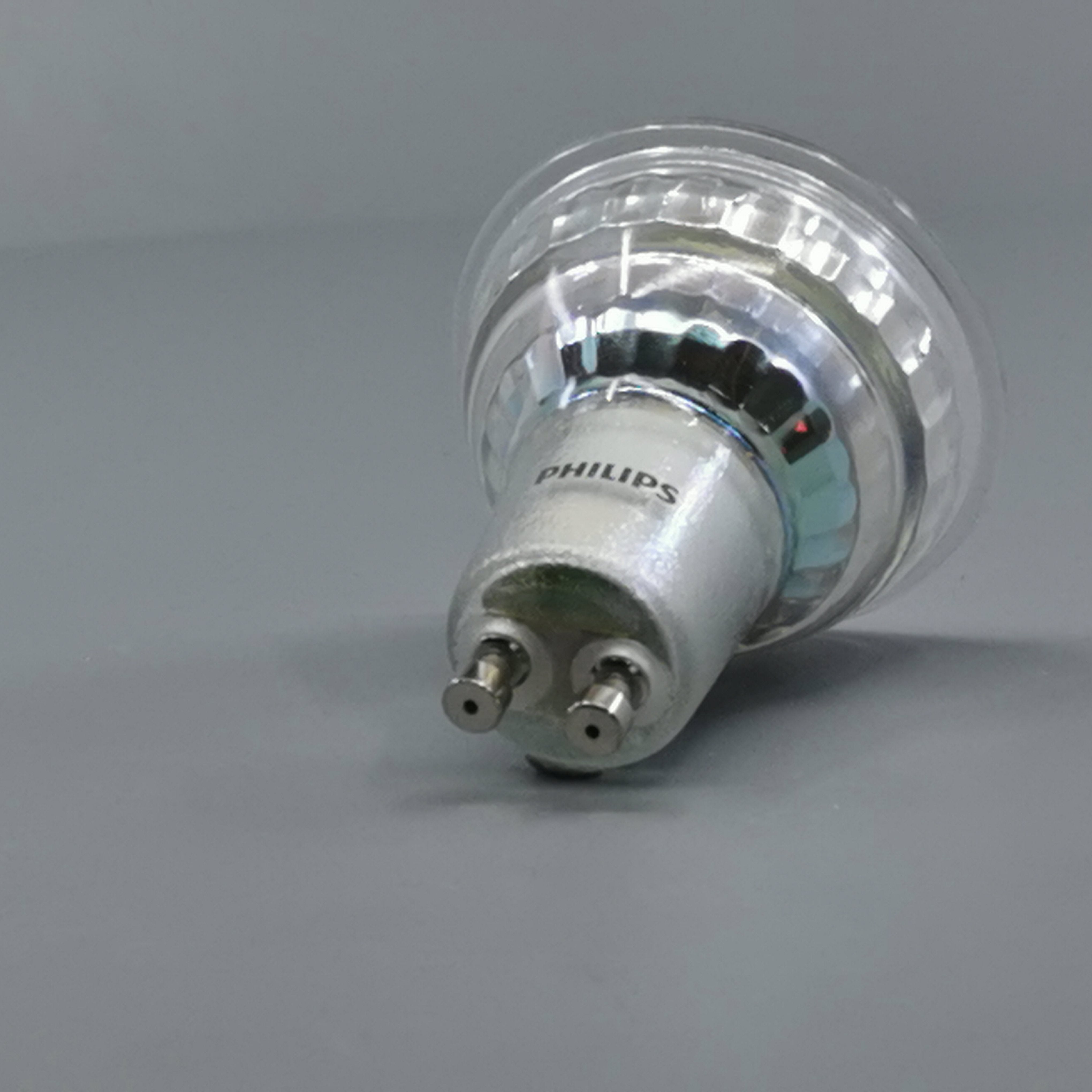 Philips CorePro LED pære 3,5W 2700K 230Lm GU10 36º