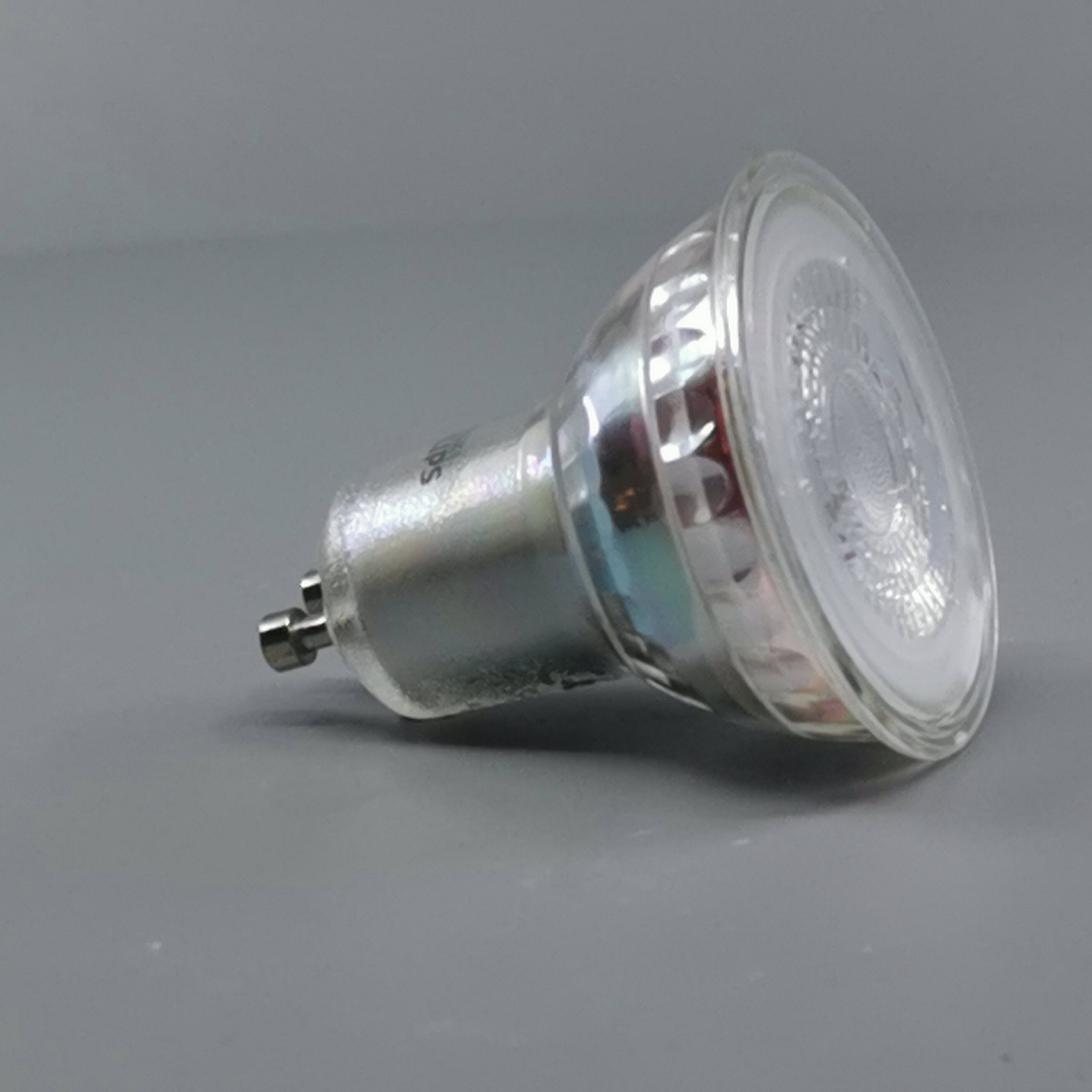 Philips CorePro LED pære 3,5W 2700K 230Lm GU10 36º