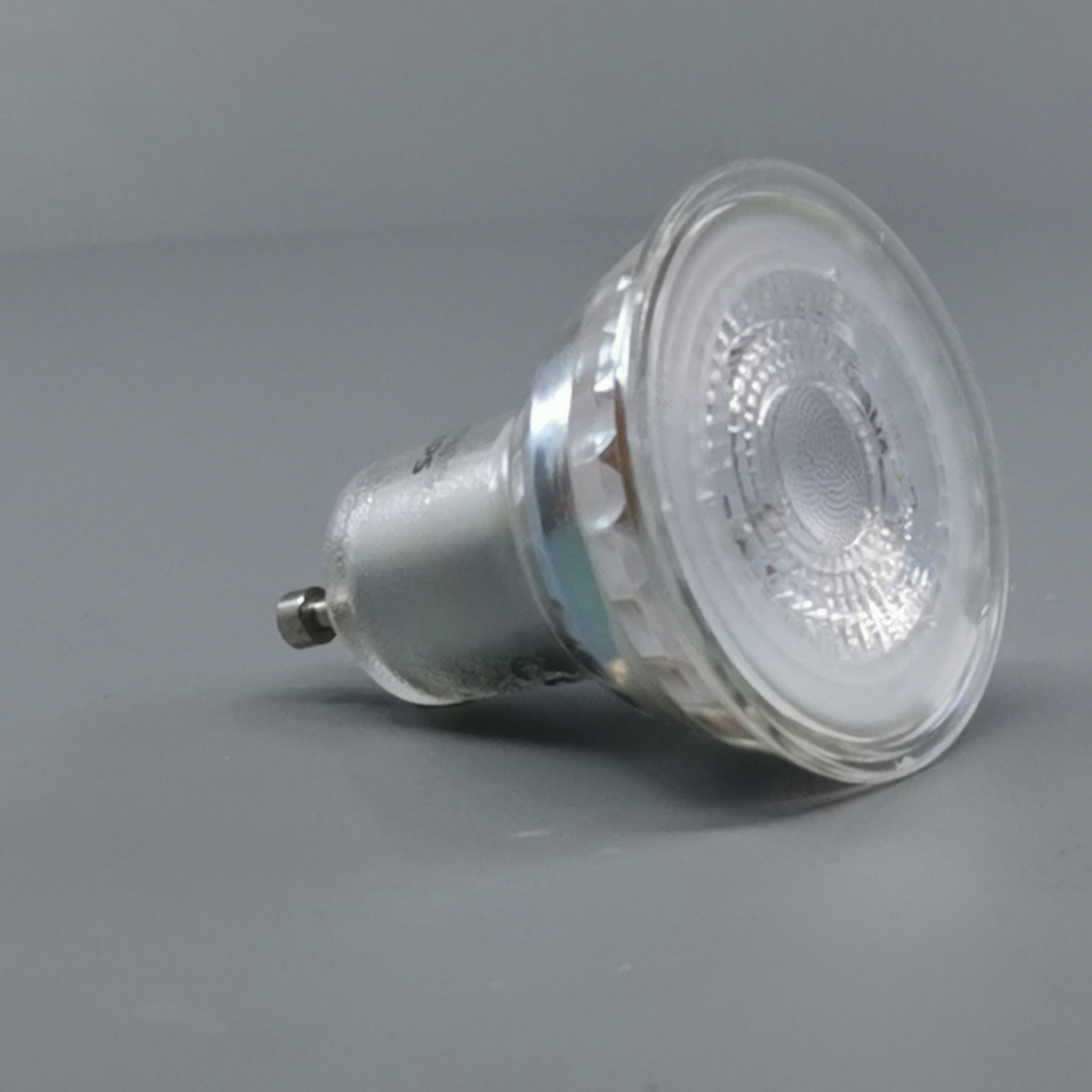 Philips CorePro LED pære 3,5W 2700K 230Lm GU10 36º