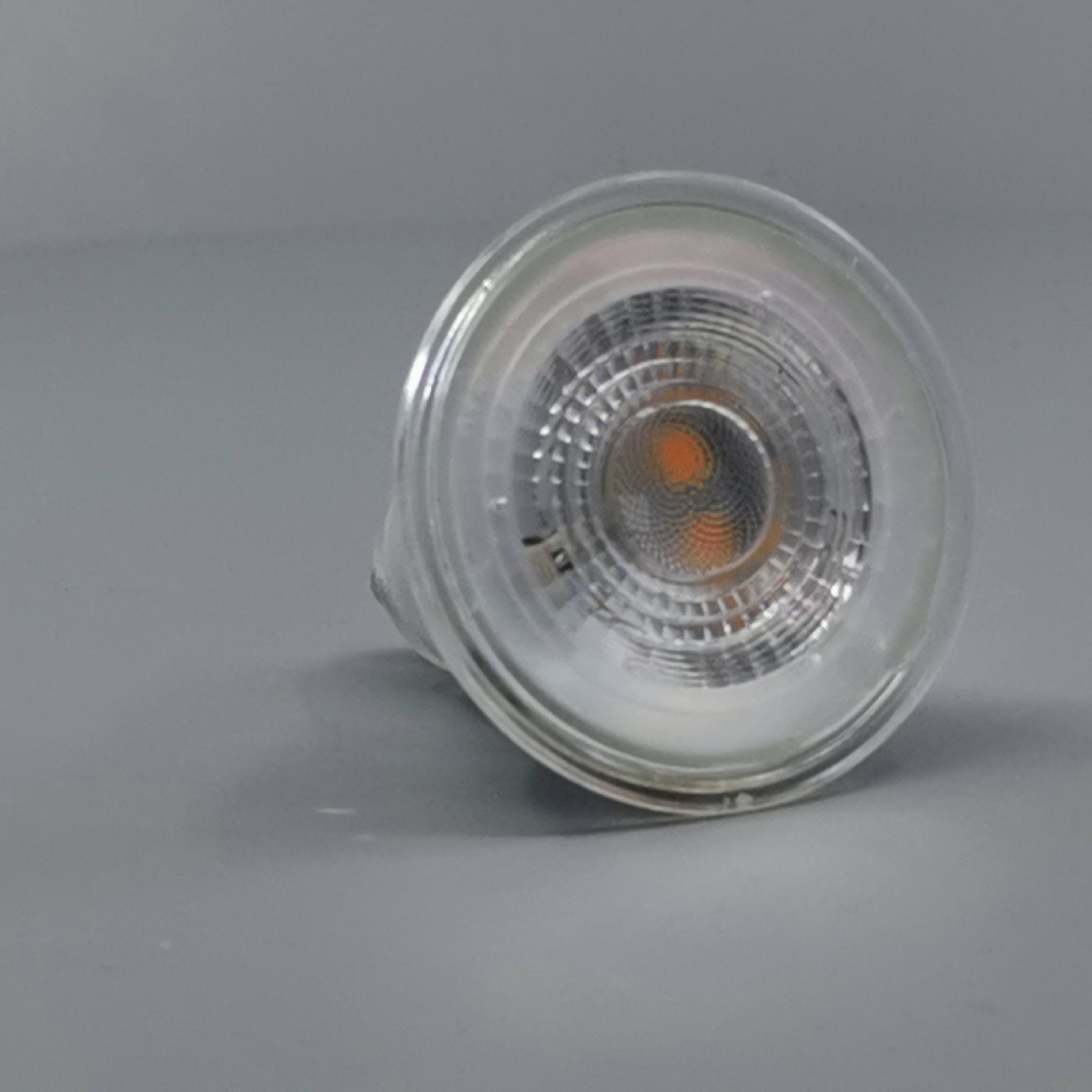 Philips CorePro LED pære 3,5W 2700K 230Lm GU10 36º