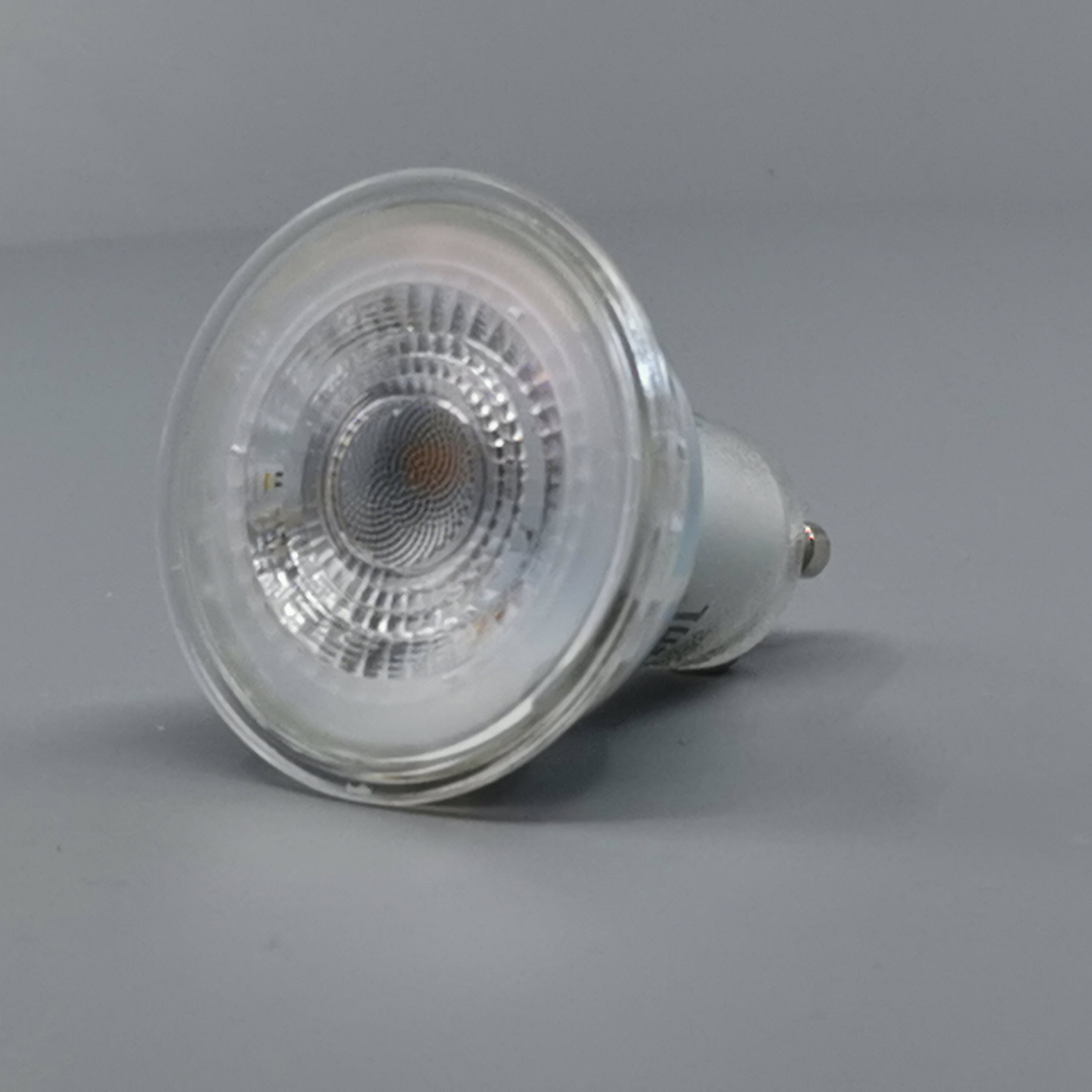 Philips CorePro LED pære 3,5W 2700K 230Lm GU10 36º