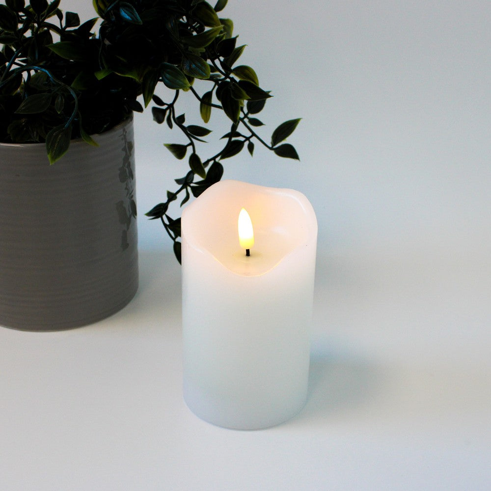 LED Bloklys med flammeeffekt, hvid, 12,5cm høj, Ø7,5cm, fjernbetjening, timer, ægte stearin