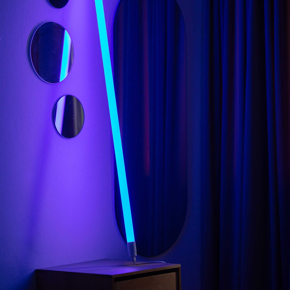 Neon Tube LED 120 cm, Blå - Justerbar lysstyrke, inkl. ledning