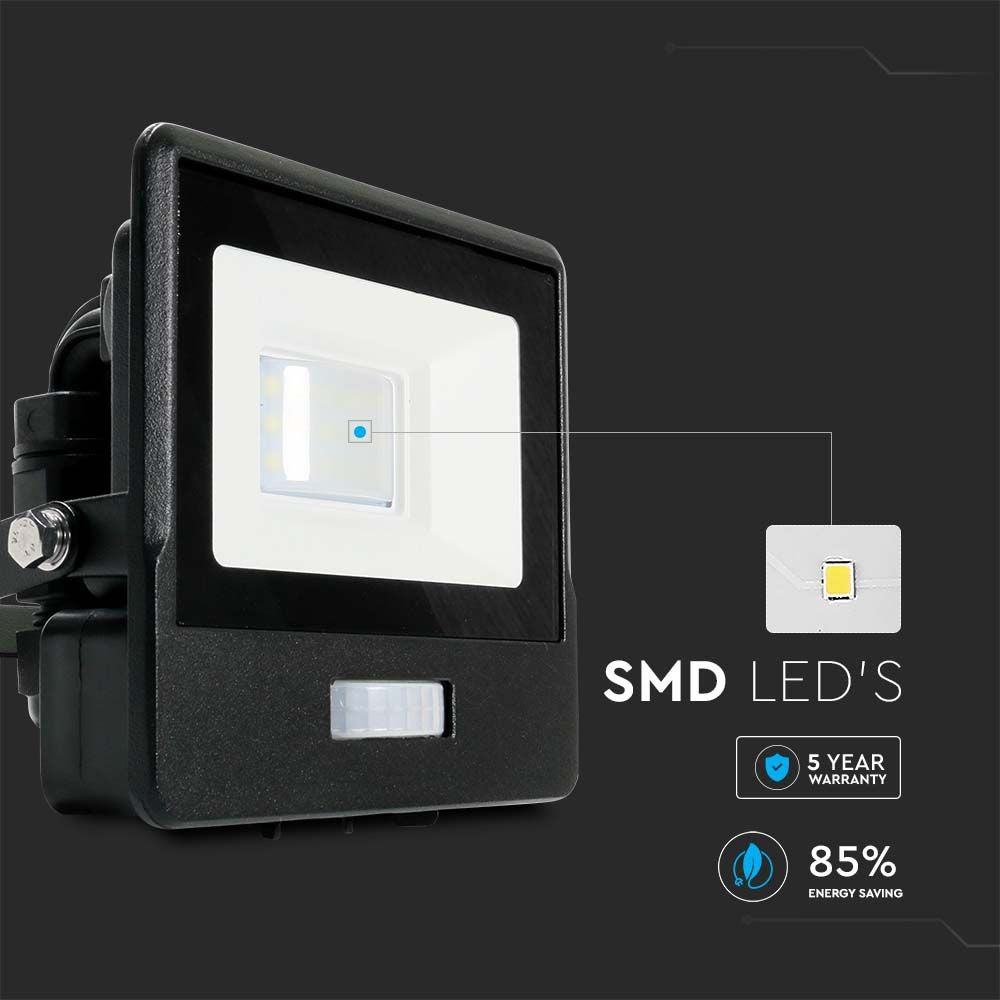 10W LED Projektør med PIR Sensor, Samsung Chip, 4000K, Sort Hus - Energibesparende belysning til udendørs brug