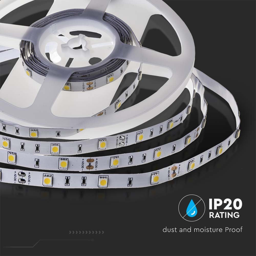 30 stk. LED-stribelys med en effekt på 4.8W, varm hvidt lys (3000K) og beskyttelsesklasse IP20