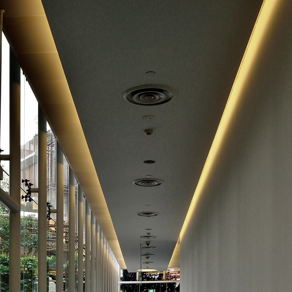 60 LED Stribe Lys 5W - Klar Hvid 6500K, Vandtæt (IP65)