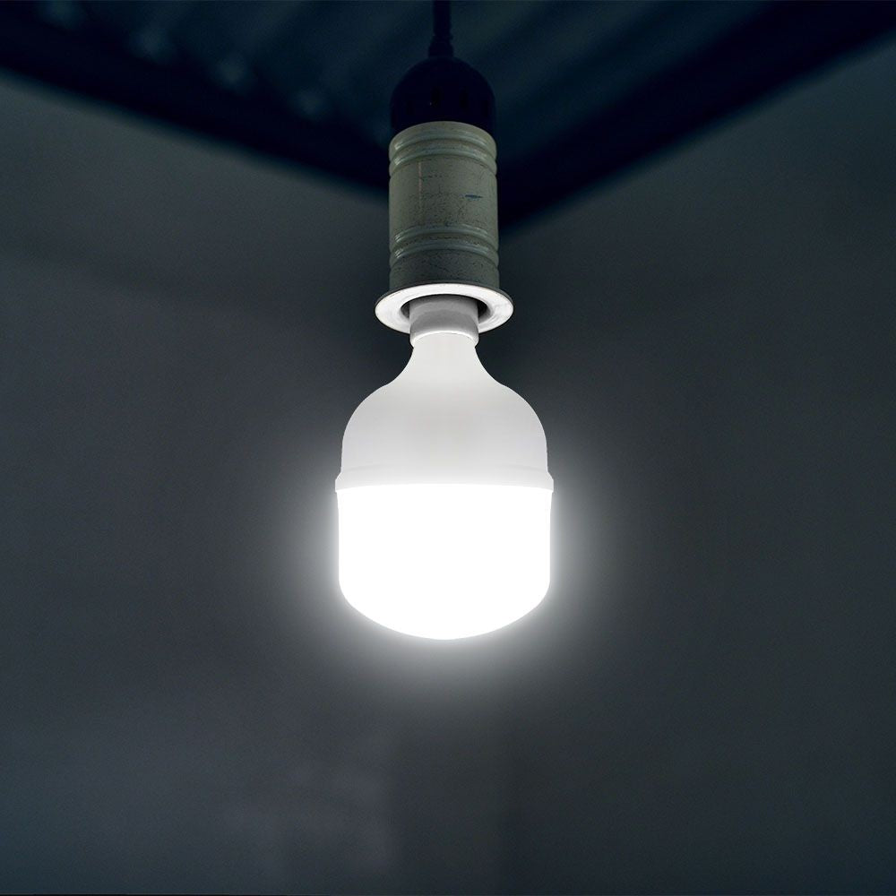 T100 LED Pære 30W E27 Plastik, 6500K - Kraftig lysstyrke på 3210lm og høj farvegengivelse med RA80