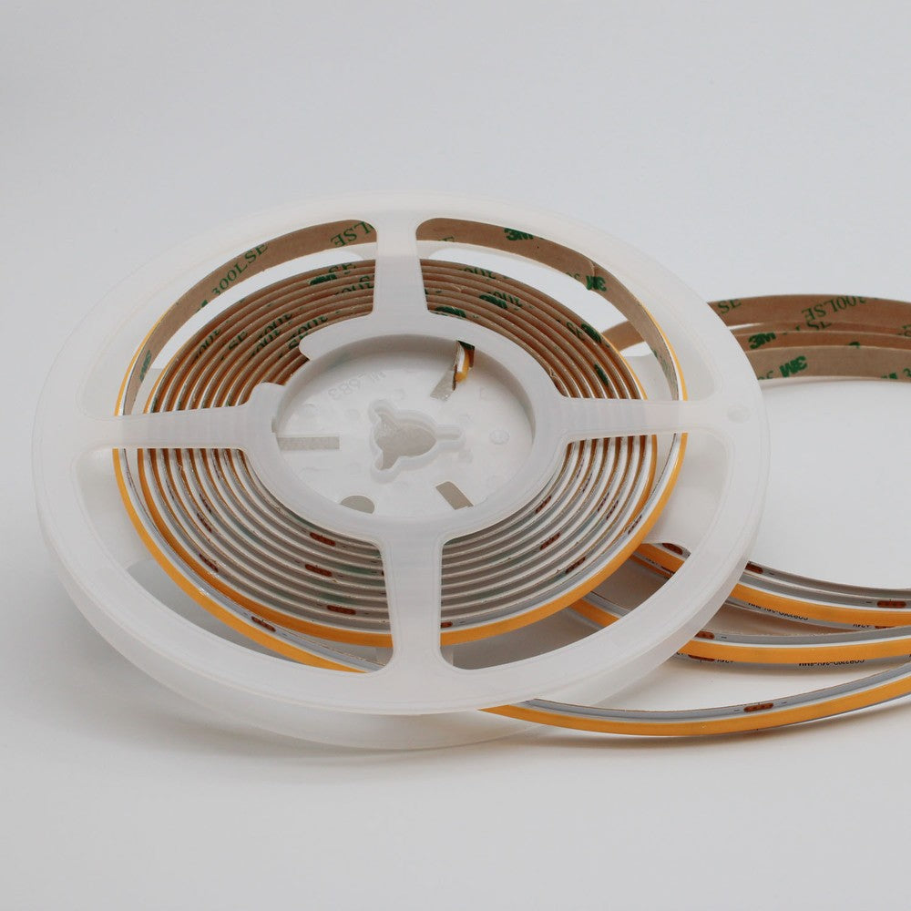10m Dot-fri COB-LED strimmel med 320 LED pr. meter, 3000K, 4W/m, IP20, 24V, RA95, 350lm/m