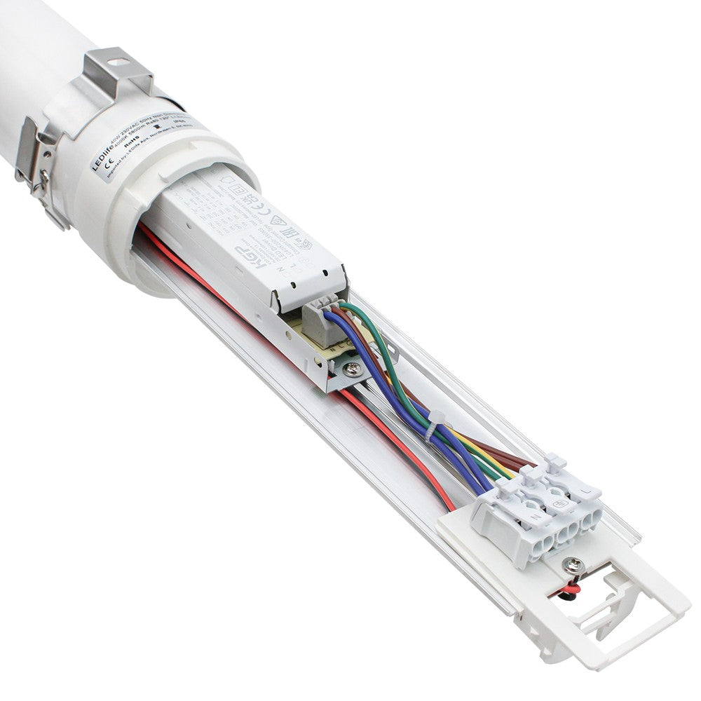 Dura66 60W LED armatur - 150 cm, IP66, Gennemfortrådet, IK10, 150lm/W