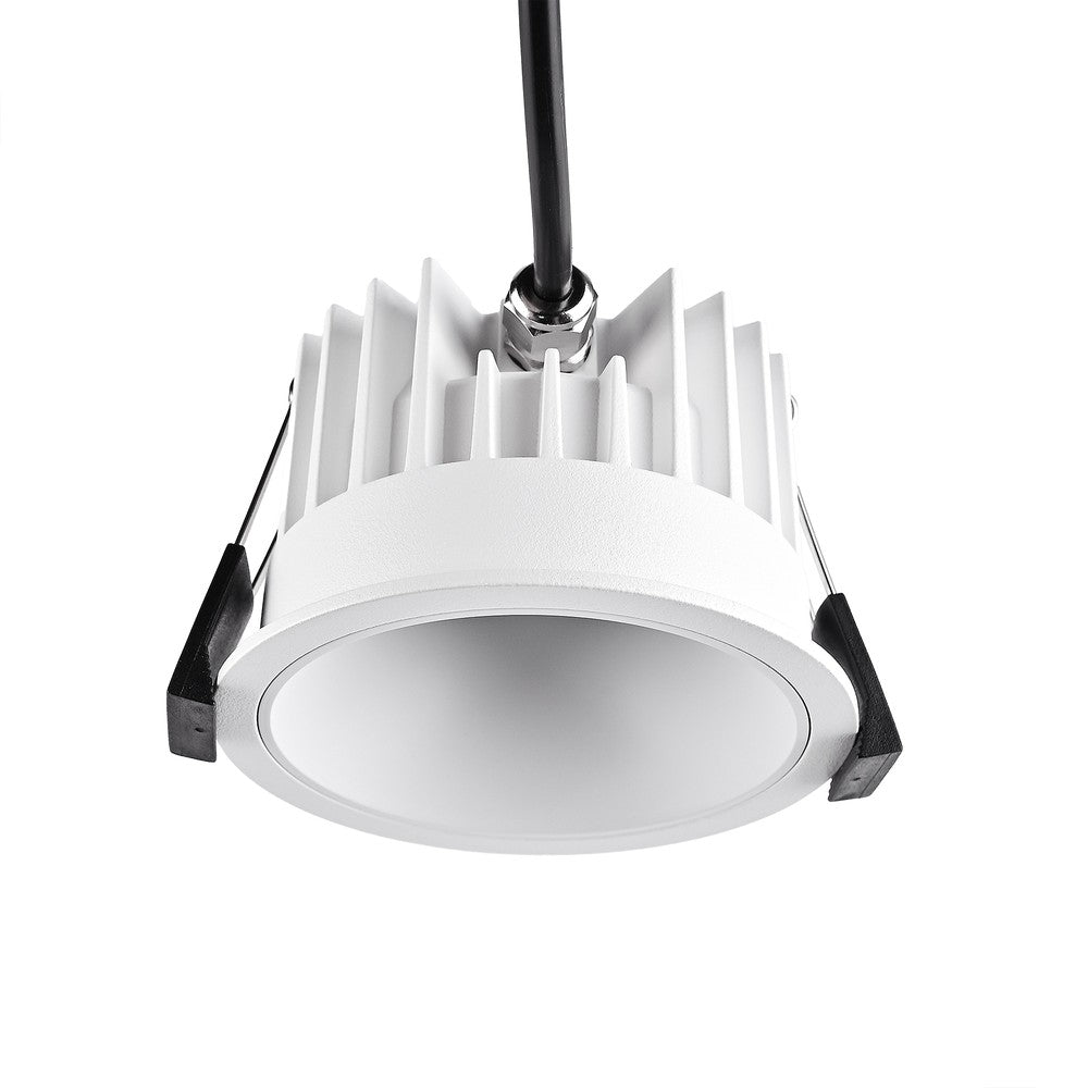 Dæmpbar hvid kant indbygningsspot 10W, Ø7,5 cm hul, Ø8,5 cm, 230V, RA99, 900lm, IP54
