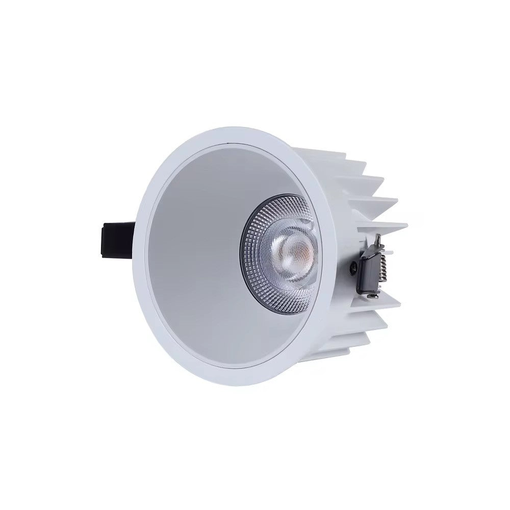 Dæmpbar hvid kant indbygningsspot 10W, Ø7,5 cm hul, Ø8,5 cm, 230V, RA99, 900lm, IP54