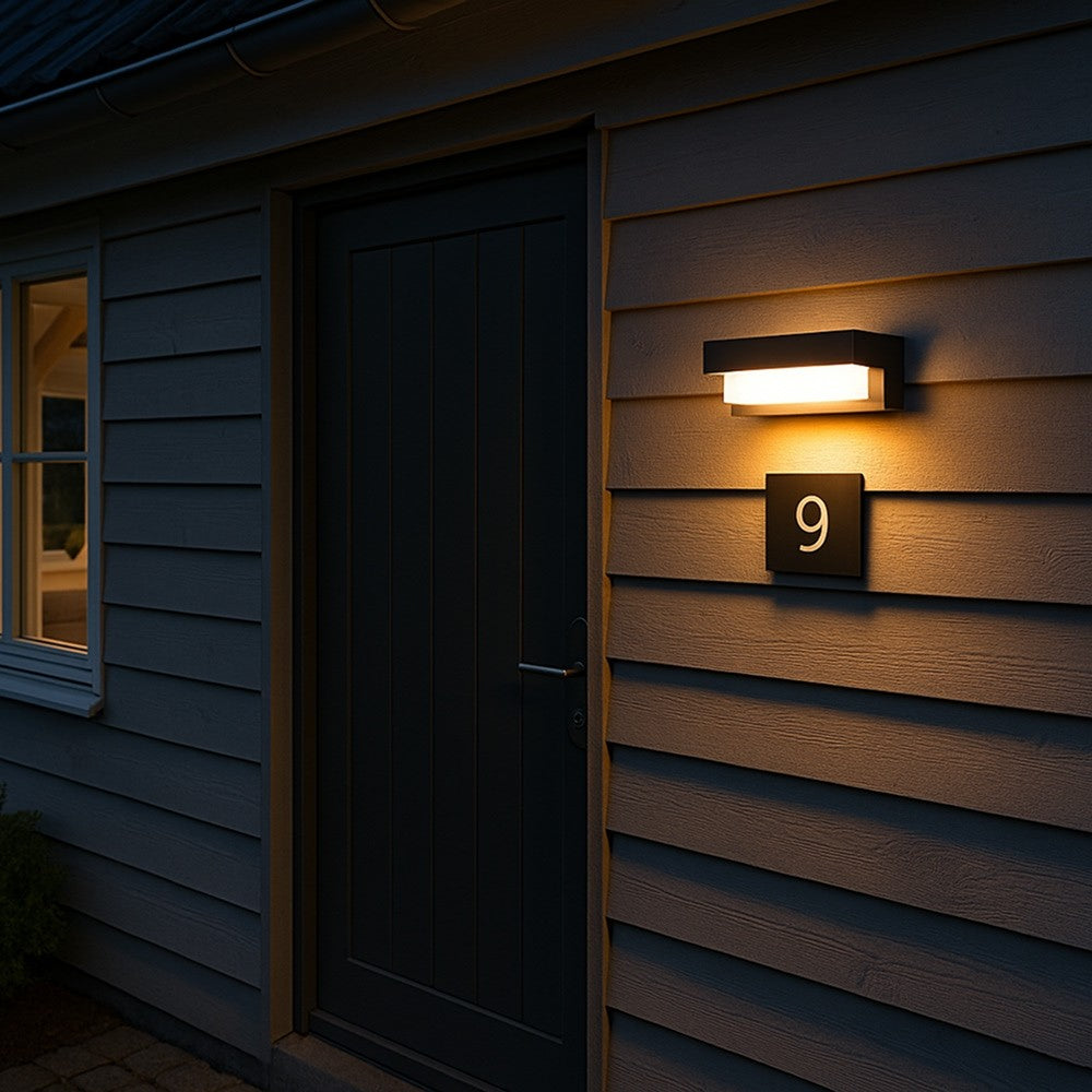 Solcelle sensor CCT væglampe - 3 lyskulører, sort, firkantet, skumringssensor, IP54, 2W