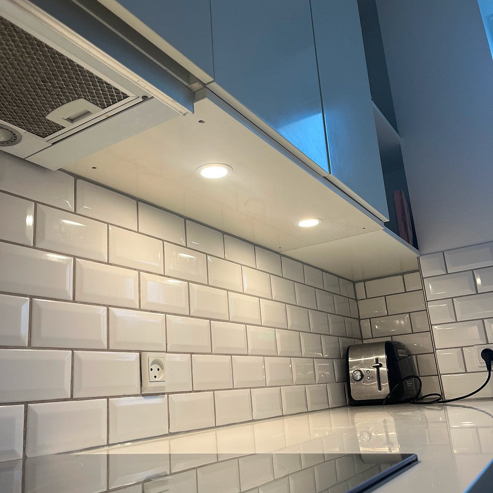 LEDlife Reco68 møbelspot i guld med dæmpbar strømforsyning - 3 stk. (2,7W LED, 220lm, RA92, 12V)