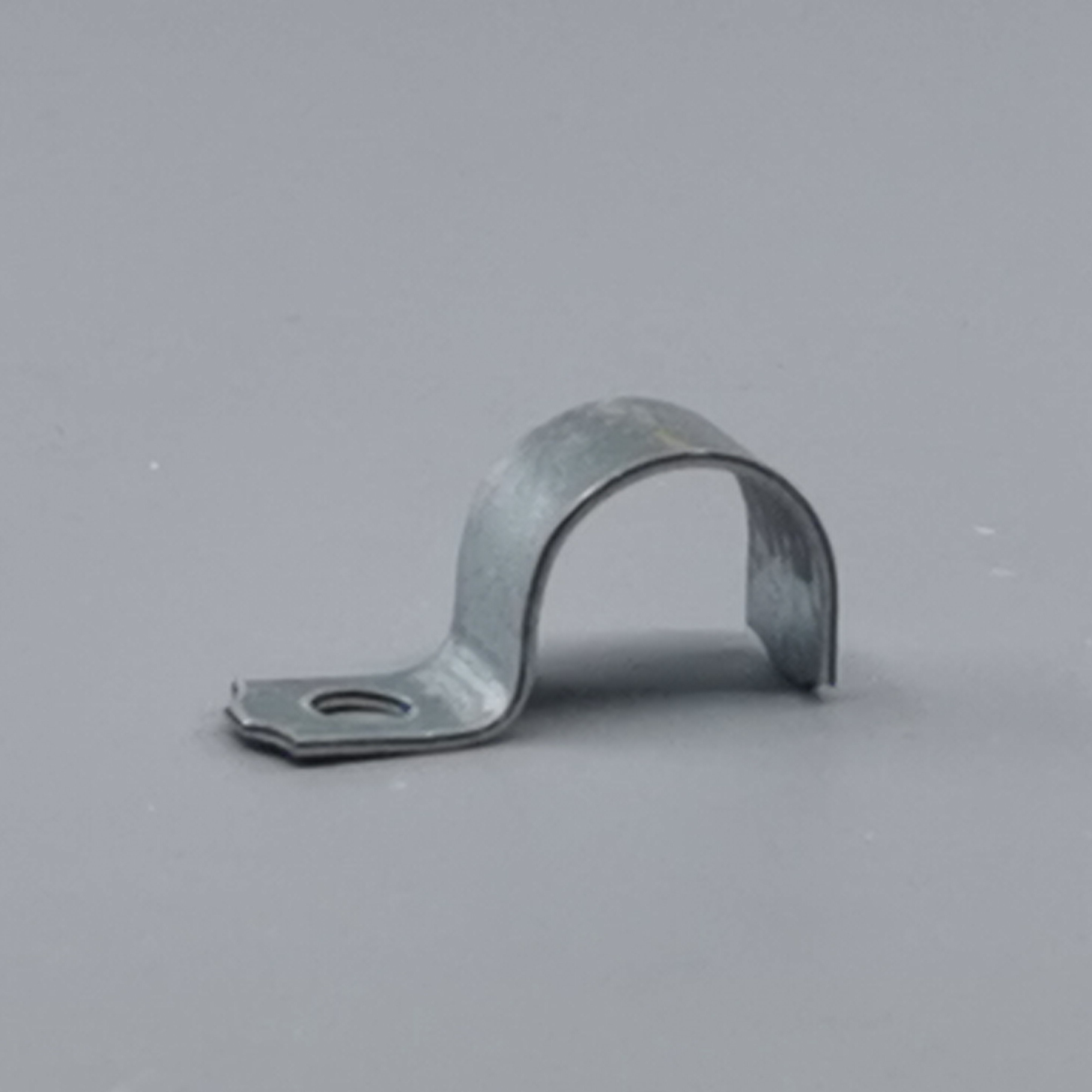 Kabelbøjle 16mm 1 lap forzinket - pr. stk.