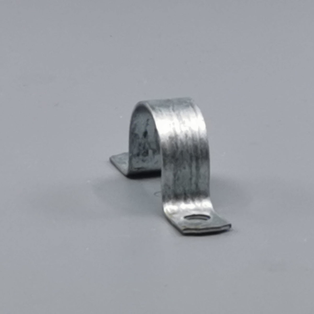 Kabelbøjle 20mm 2 lap forzinket - pr. stk. (360° frame 6)