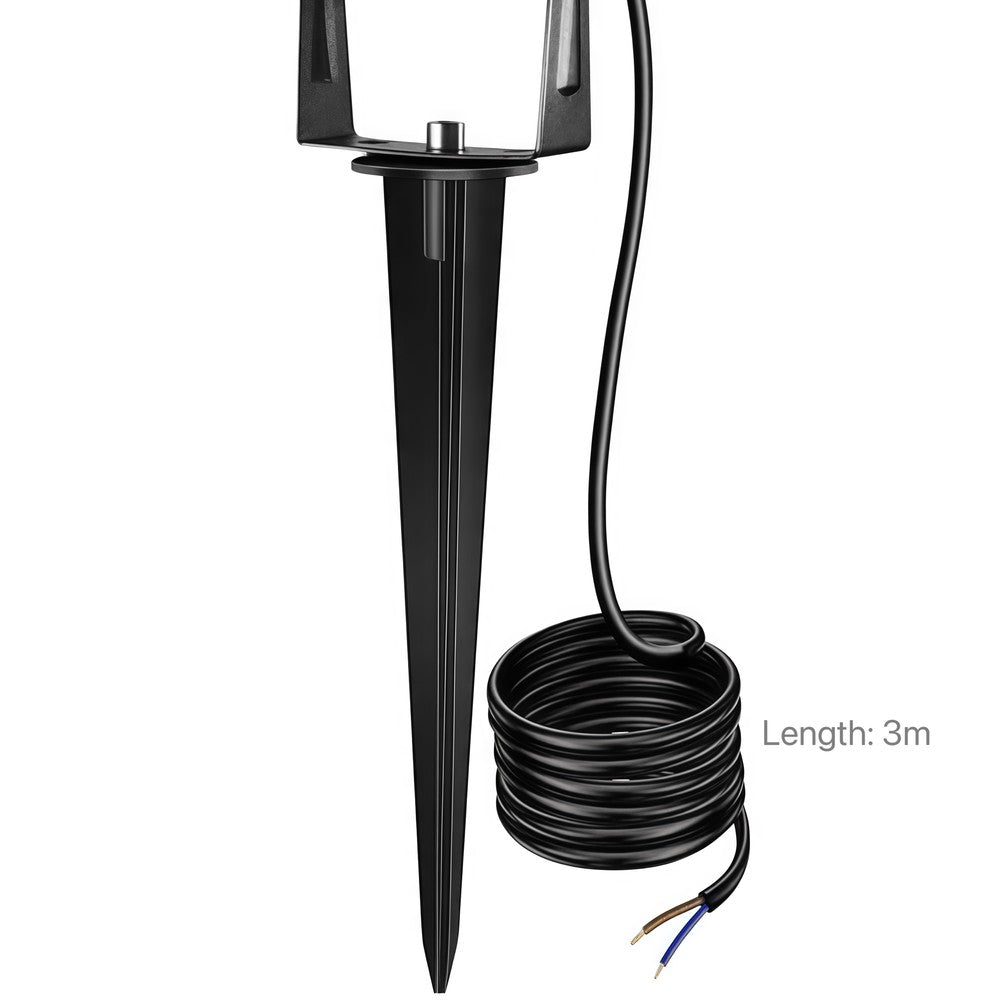 11W LED havelampe med spyd, sort finish, vejrbeskyttet IP65, til 12-24V strømforbrug. Ideel til udendørs belysning med 800lm lysstyrke.
