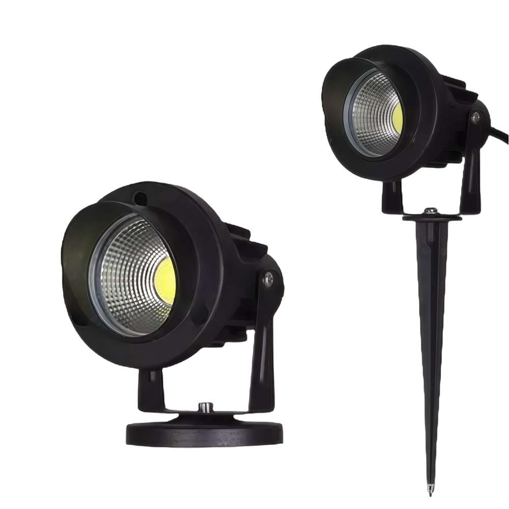 11W LED havelampe med spyd, sort finish, vejrbeskyttet IP65, til 12-24V strømforbrug. Ideel til udendørs belysning med 800lm lysstyrke.