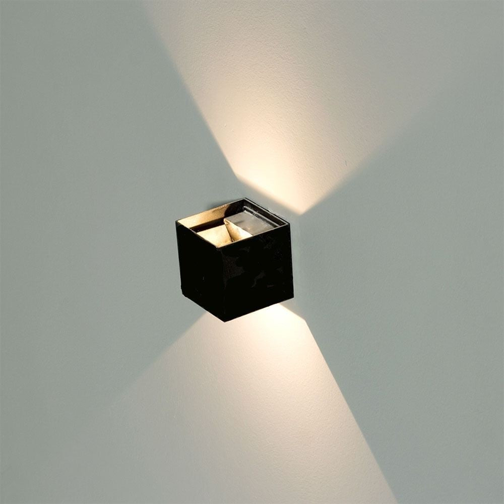V-Tac 12W LED Væglampe - Firkantet, Justerbar Spredning, IP65 Udendørs, 230V, Inkl. Lyskilde