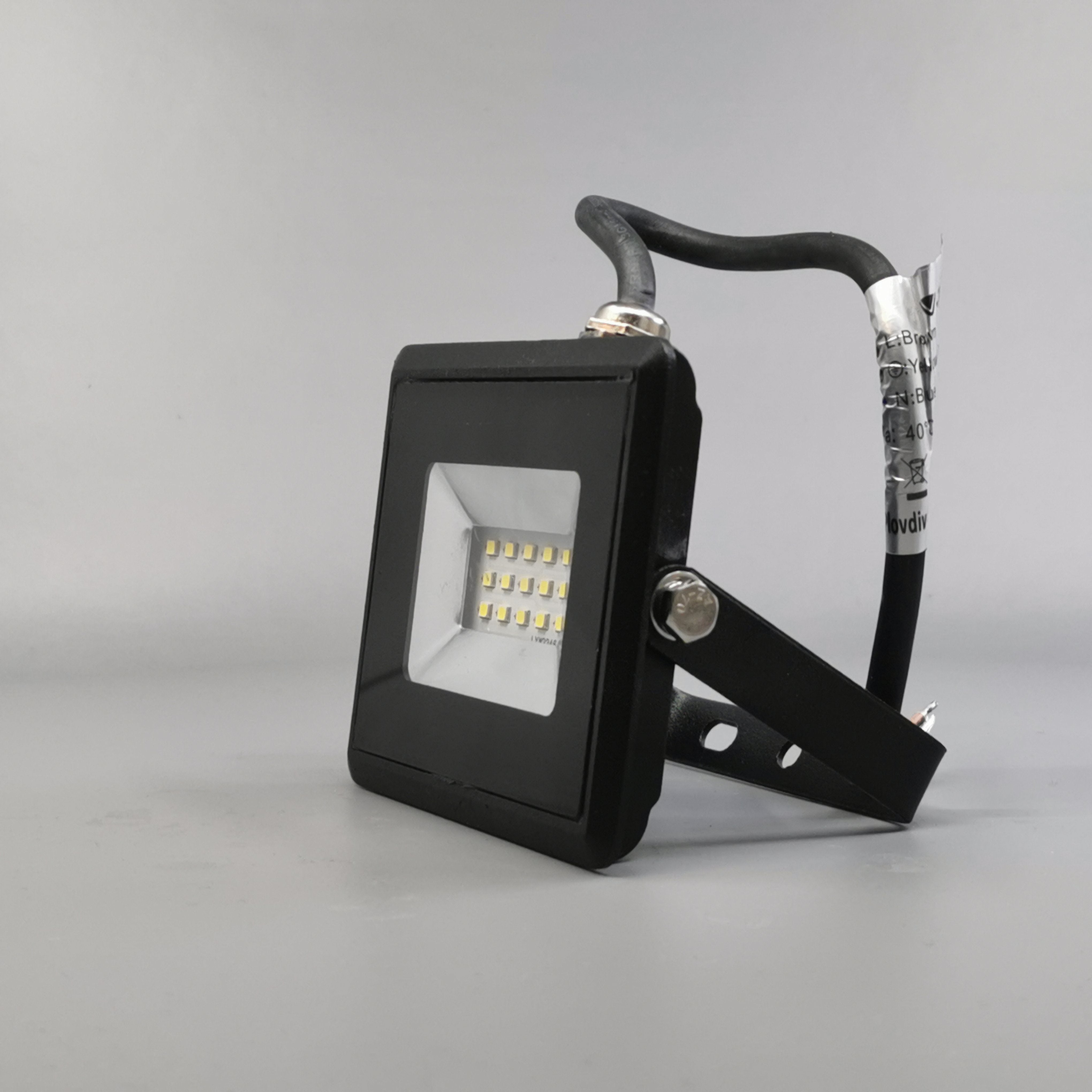 10W LED projektør 4000K 850Lm sort