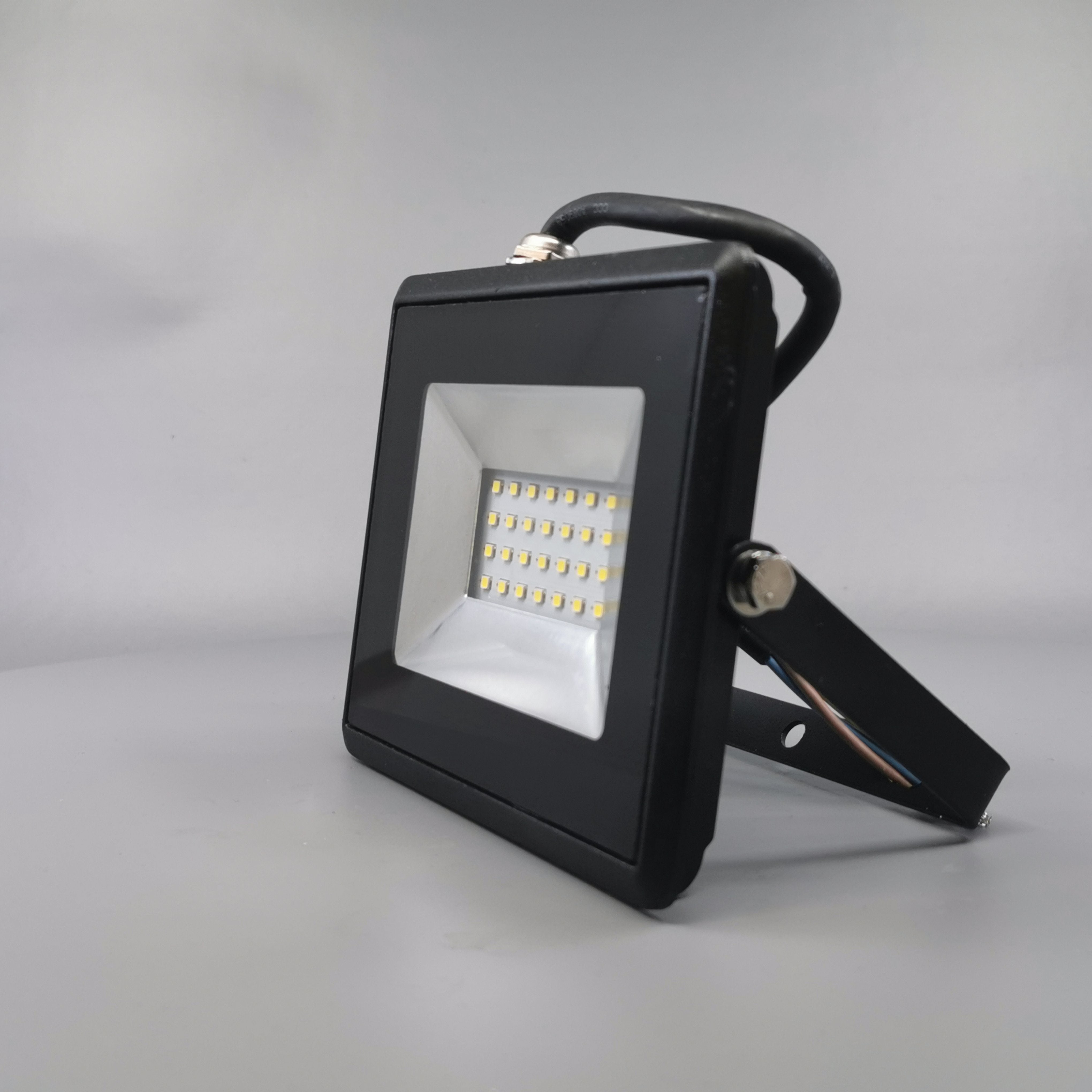 20W LED projektør 4000K 1700Lm sort