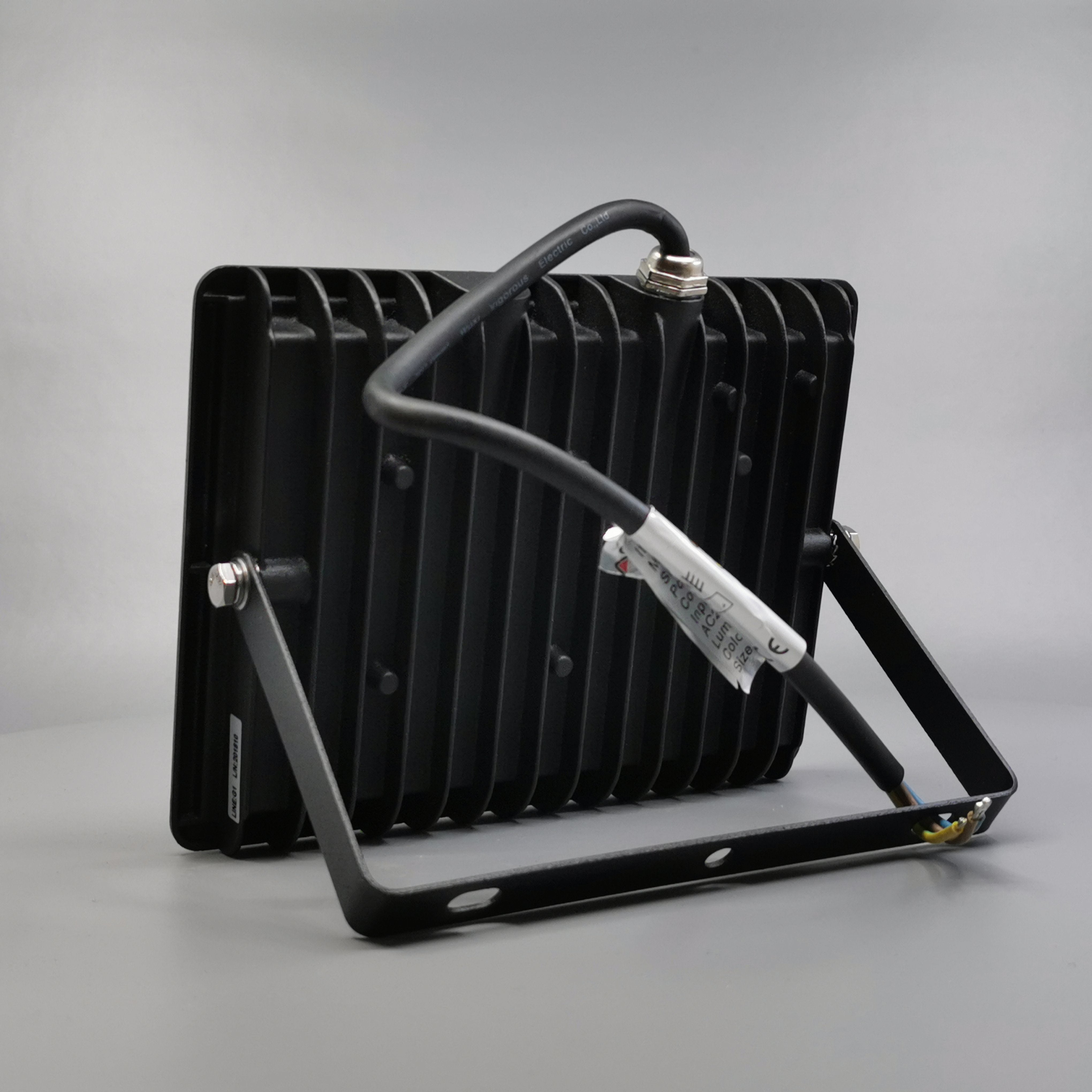 30W LED projektør 4000K 2550Lm sort