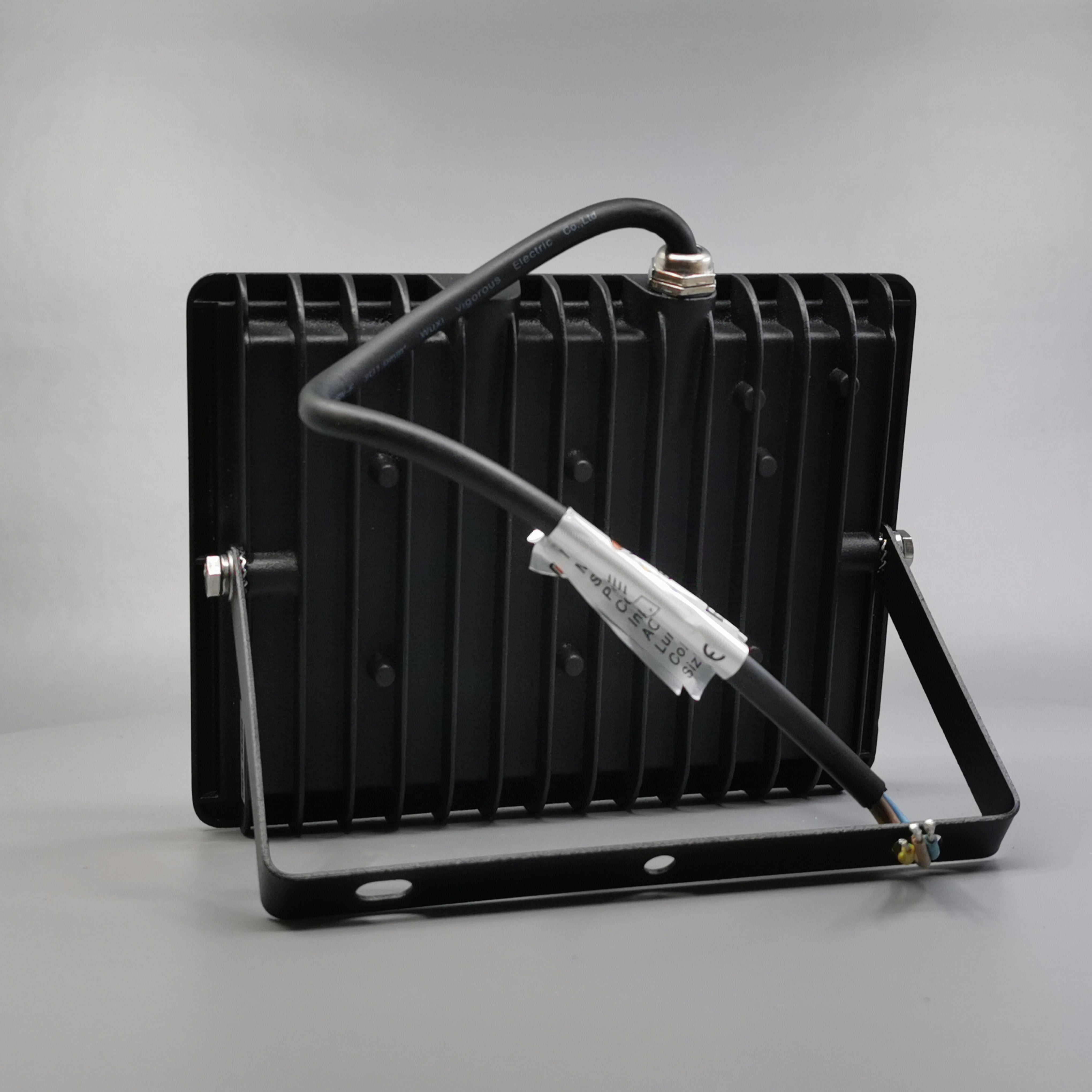 30W LED projektør 4000K 2550Lm sort