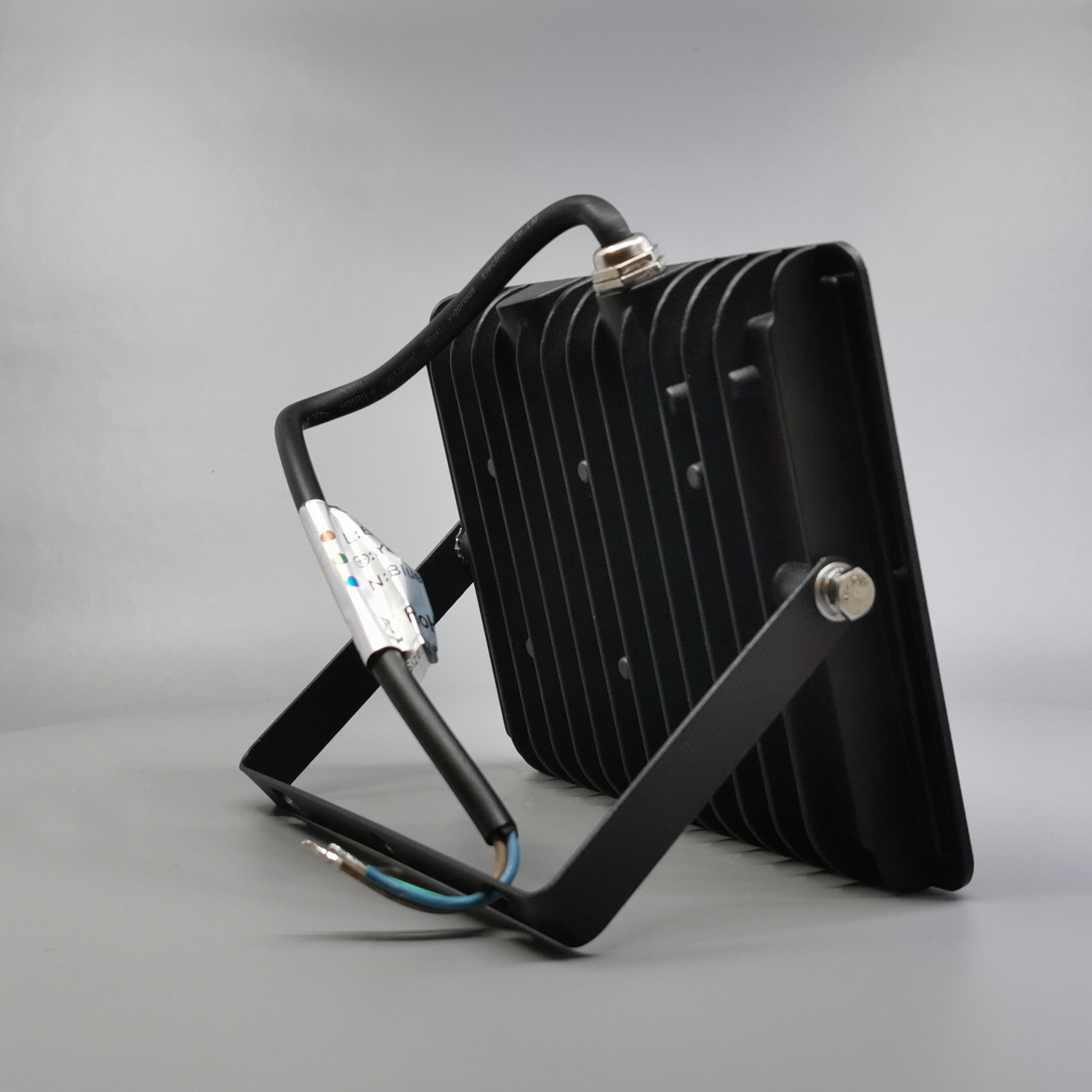 30W LED projektør 4000K 2550Lm sort