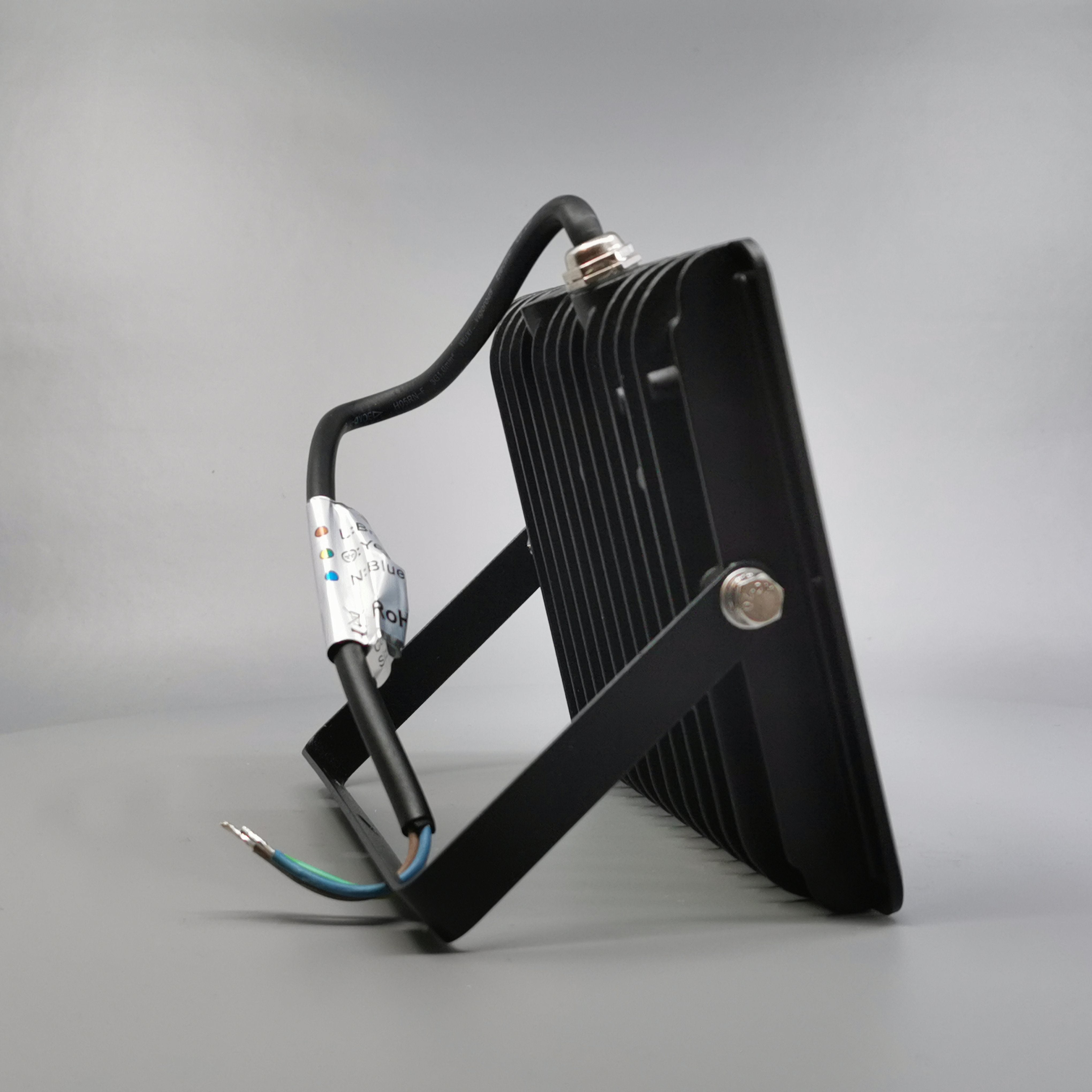 30W LED projektør 4000K 2550Lm sort