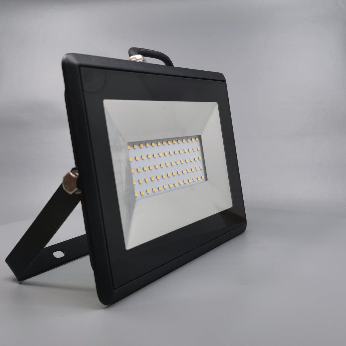 50W LED projektør 3000K 4250Lm sort (360° frame 21)