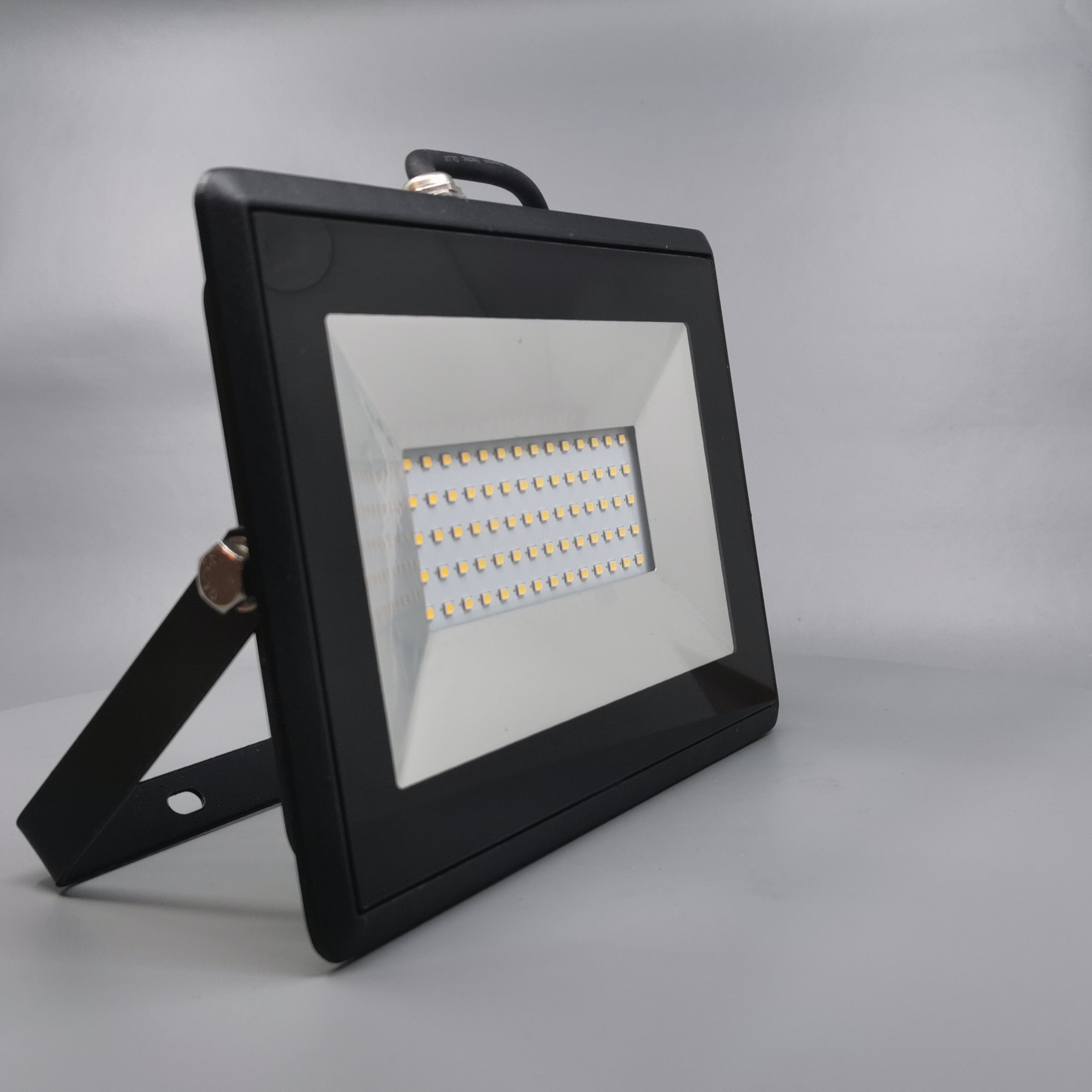 50W LED projektør 3000K 4250Lm sort