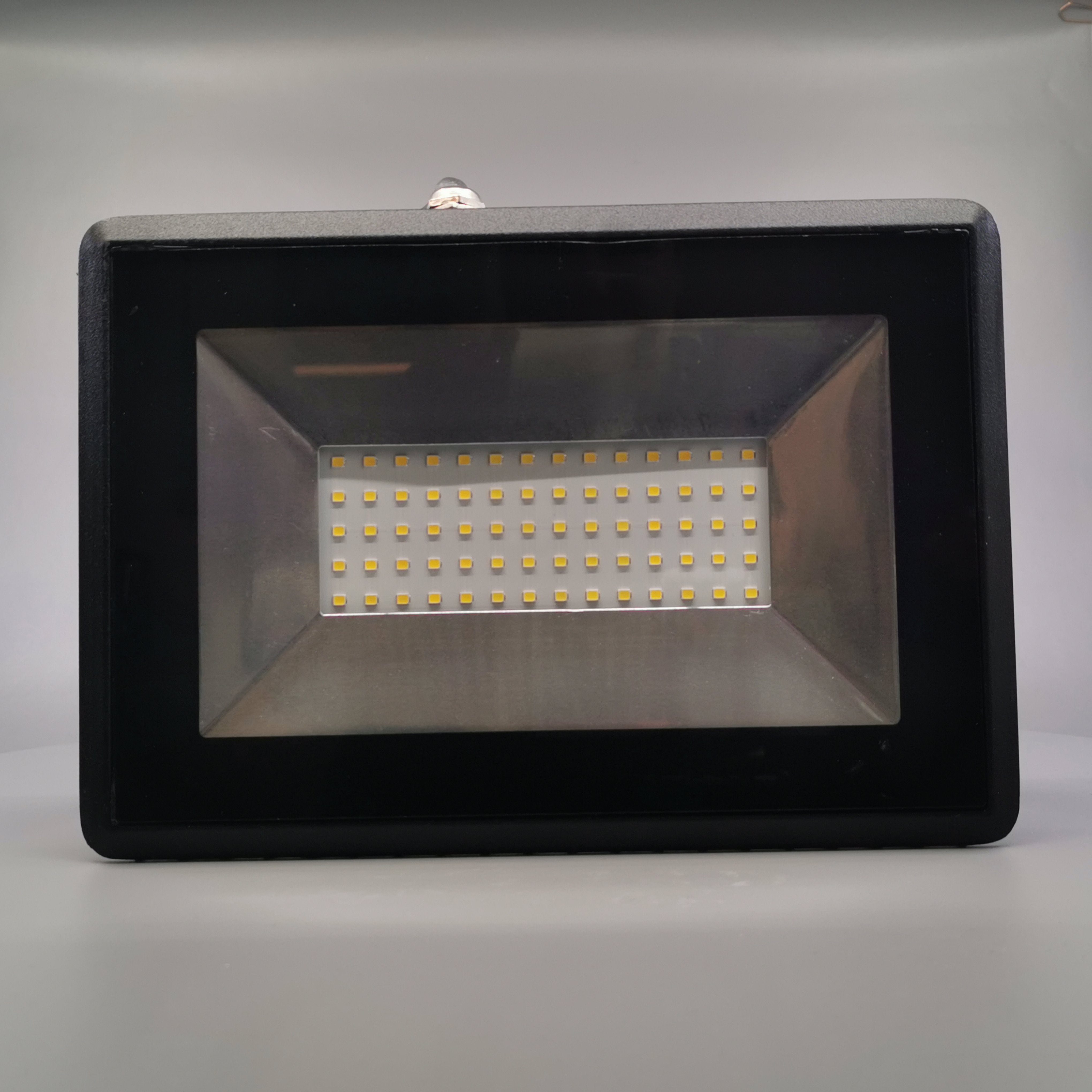 50W LED projektør 4000K 4250Lm sort
