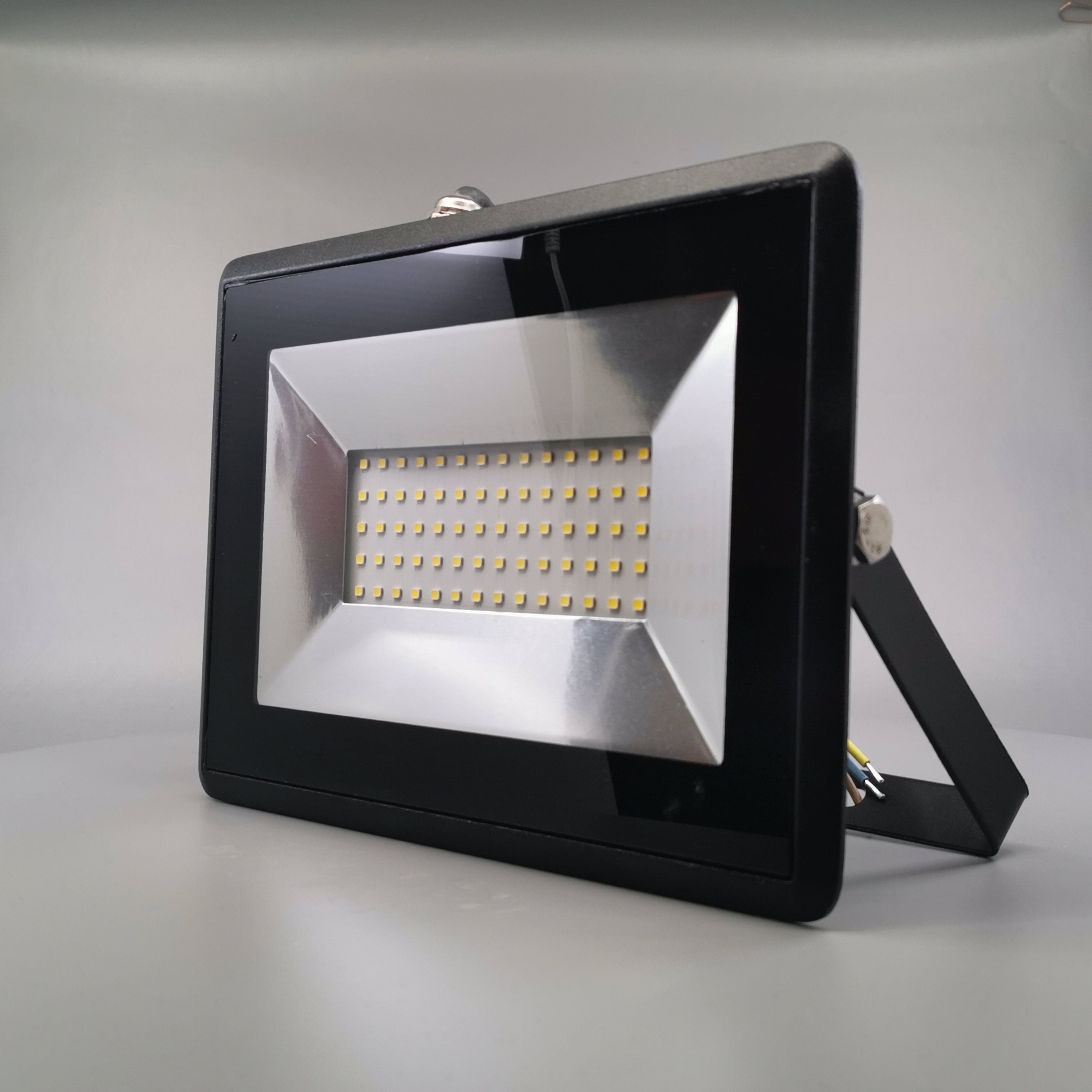 50W LED projektør 4000K 4250Lm sort