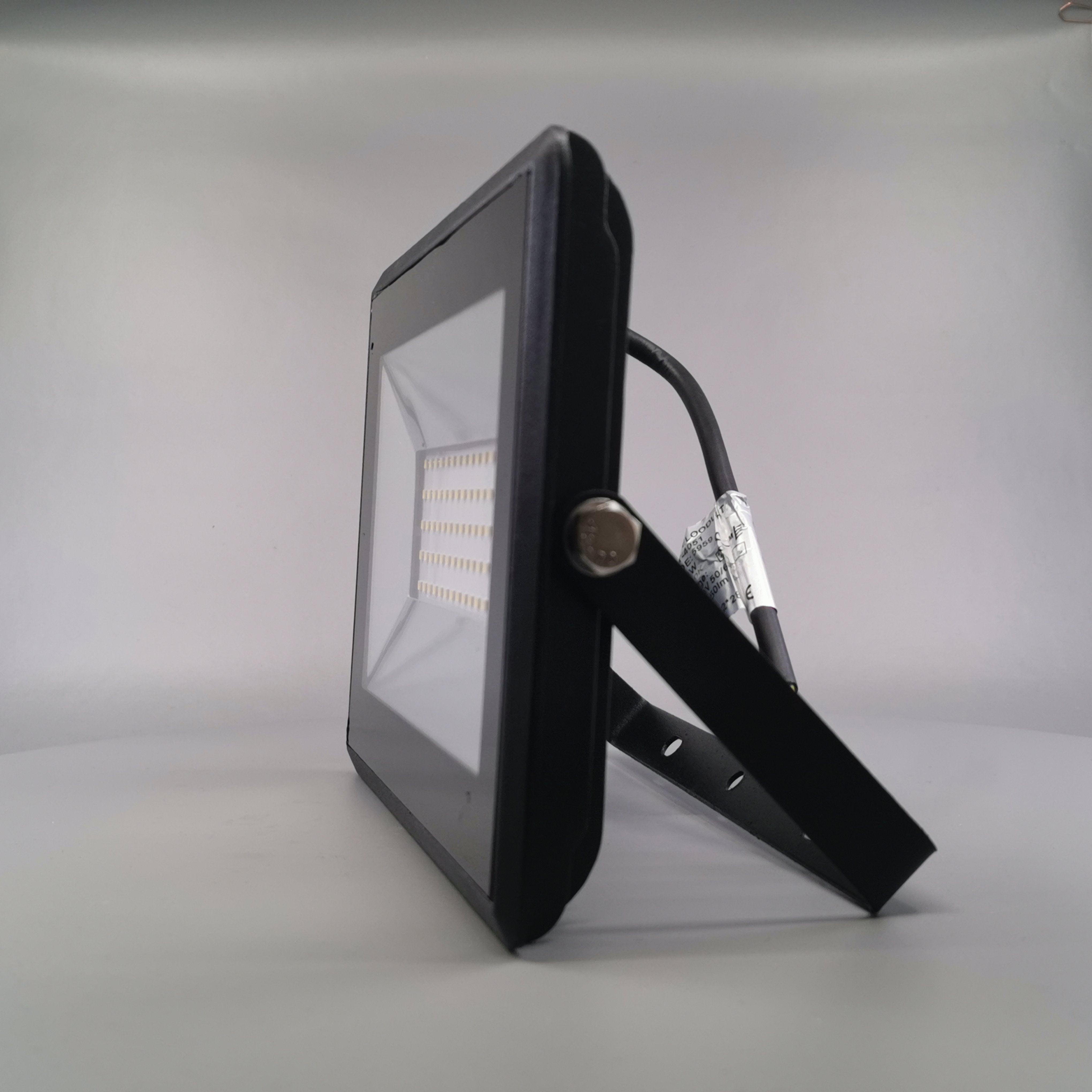 50W LED projektør 4000K 4250Lm sort