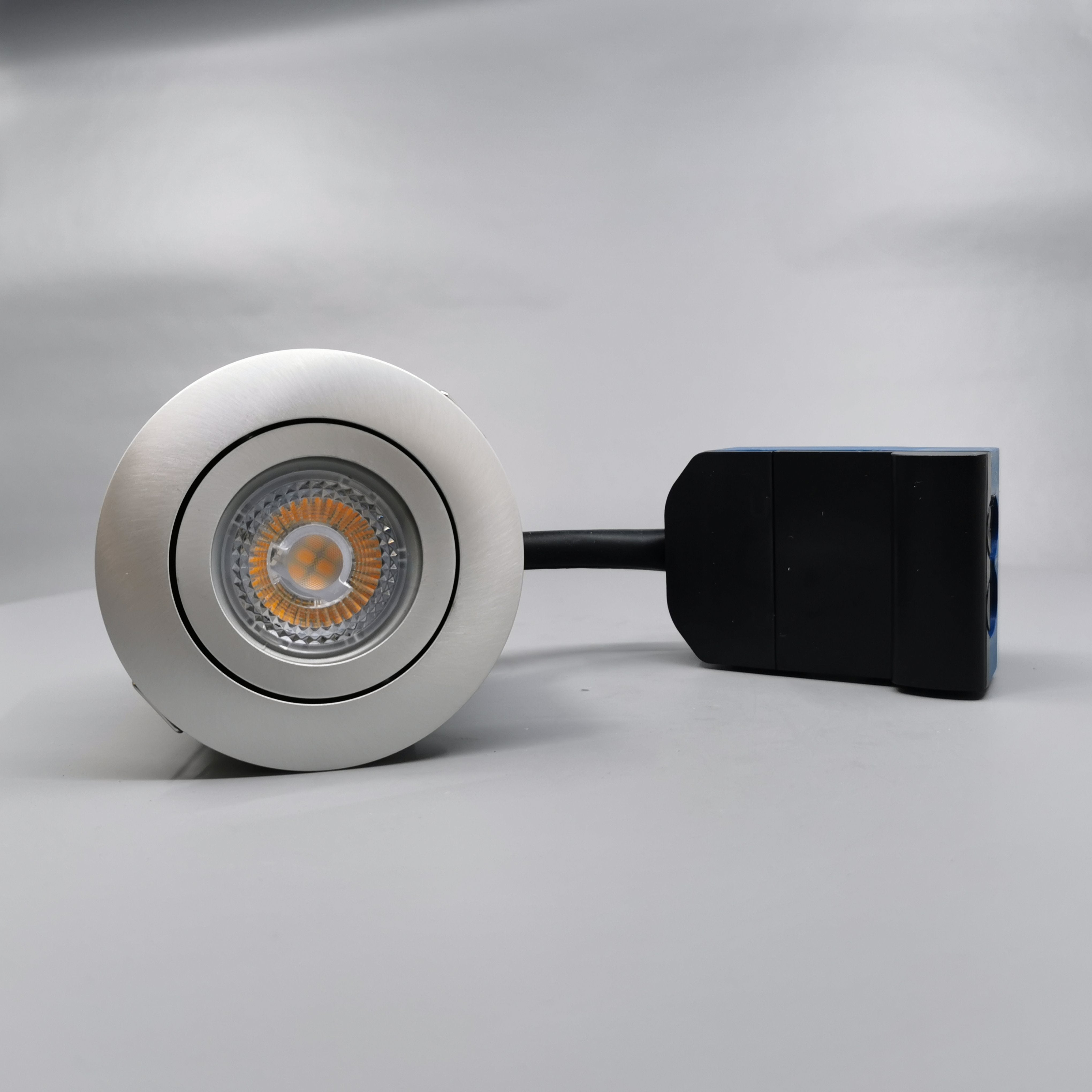 LED spot til udendørs m. 5W pære - alu