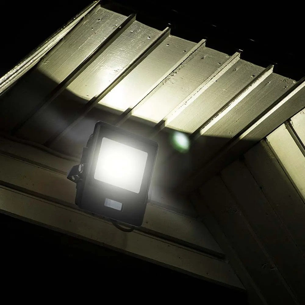 V-Tac 30W LED projektør med sensor og Samsung LED chip - 5 års garanti, IP65