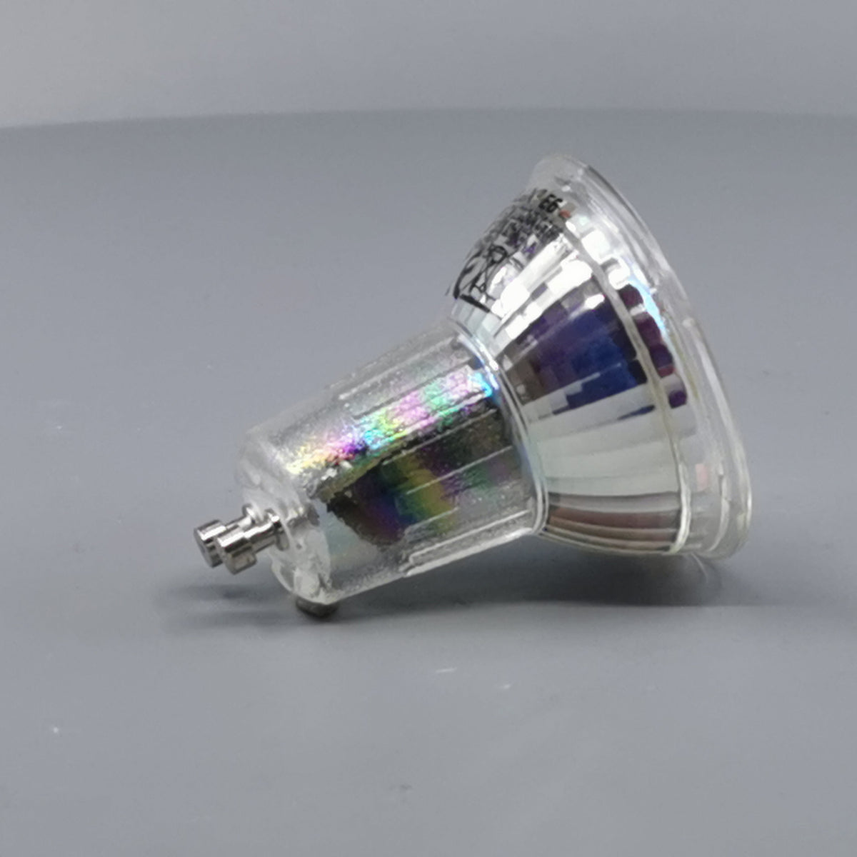 Diolux 4,7W GU10 3-trinsdæmpbar LED pære 3000K 38° (360° frame 14)