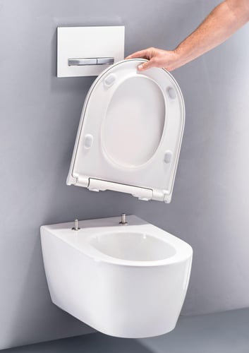Geberit ONE Rimfree toiletskål med krom kant inkl. toiletsæde