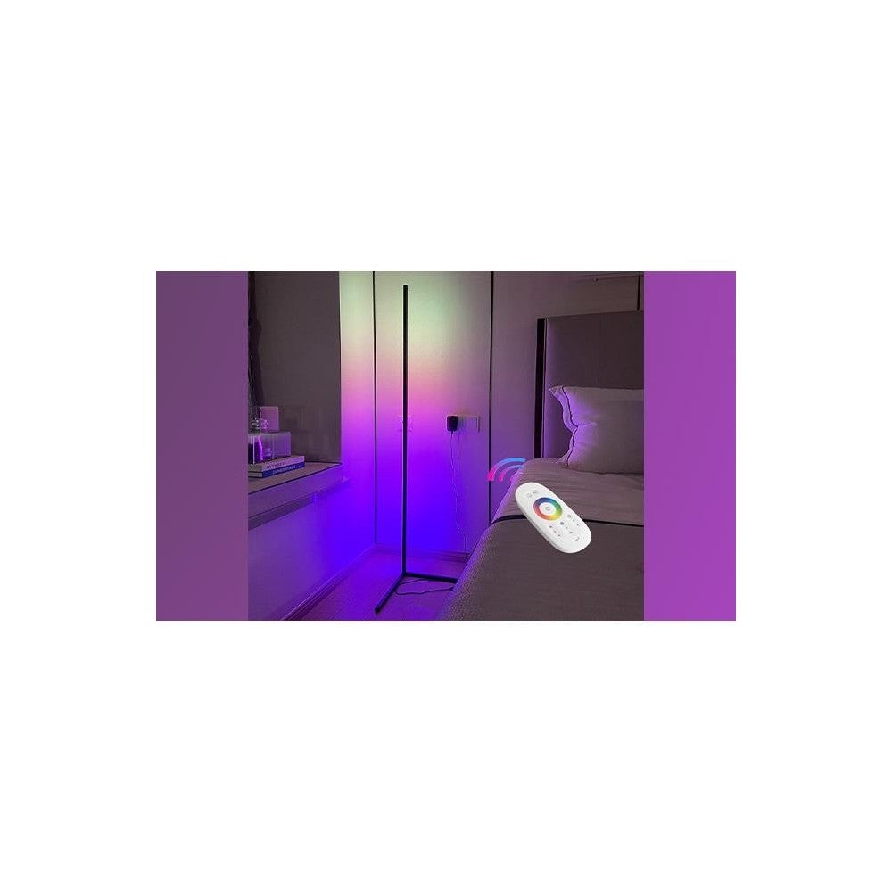 Sort 140cm høj RGB hjørnelampe med 20W effekt og fjernbetjening
