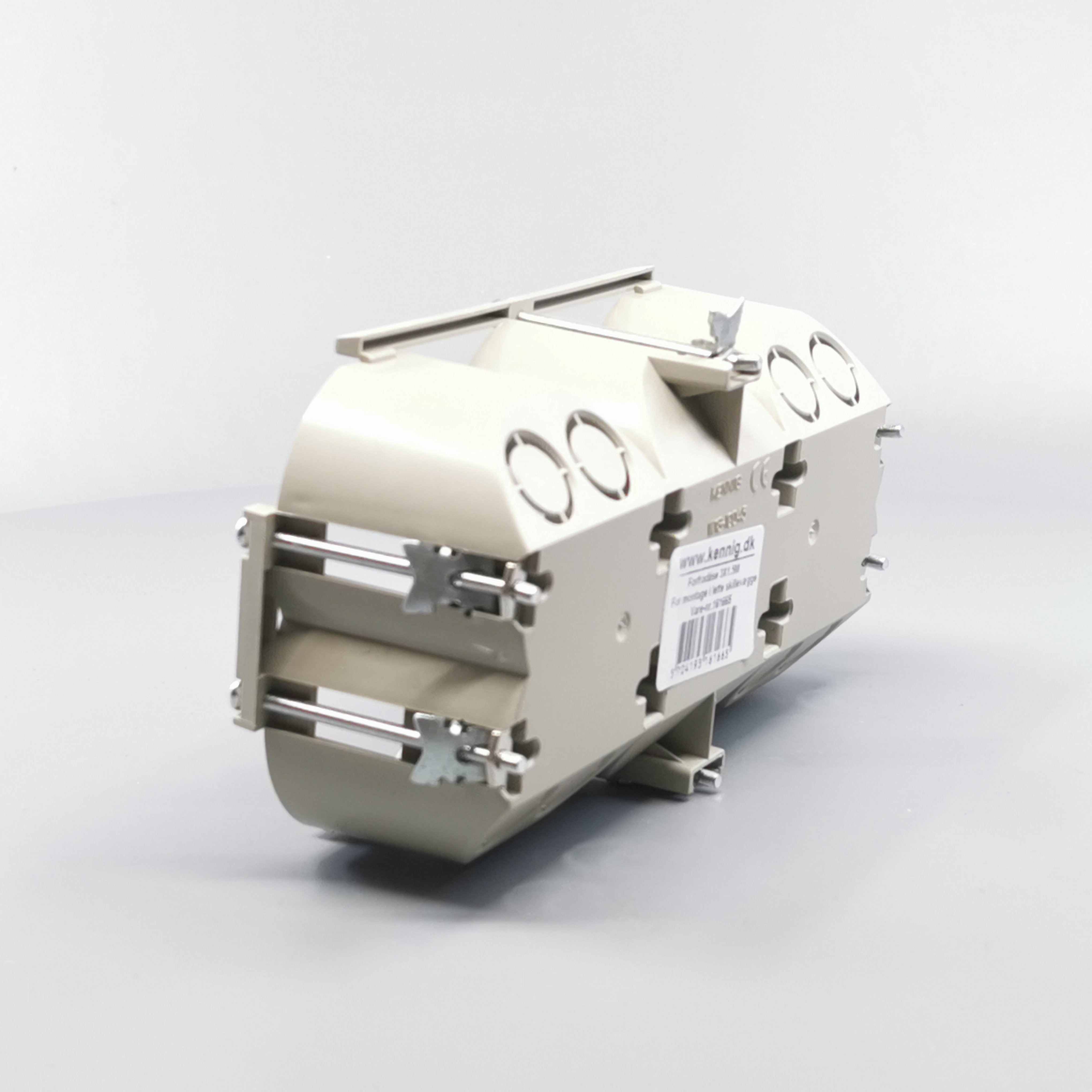 Kennig forfradåse 3x1½ modul