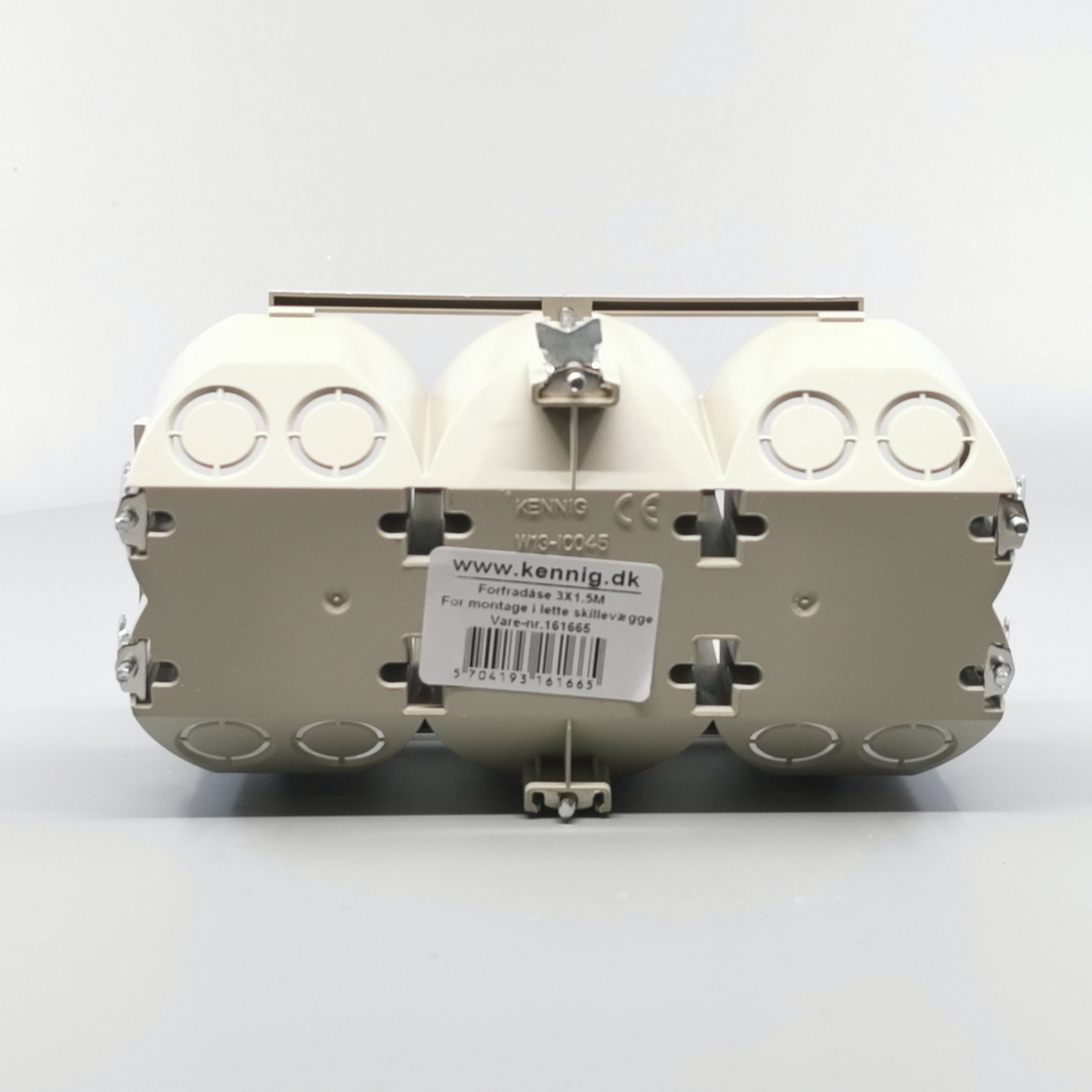 Kennig forfradåse 3x1½ modul